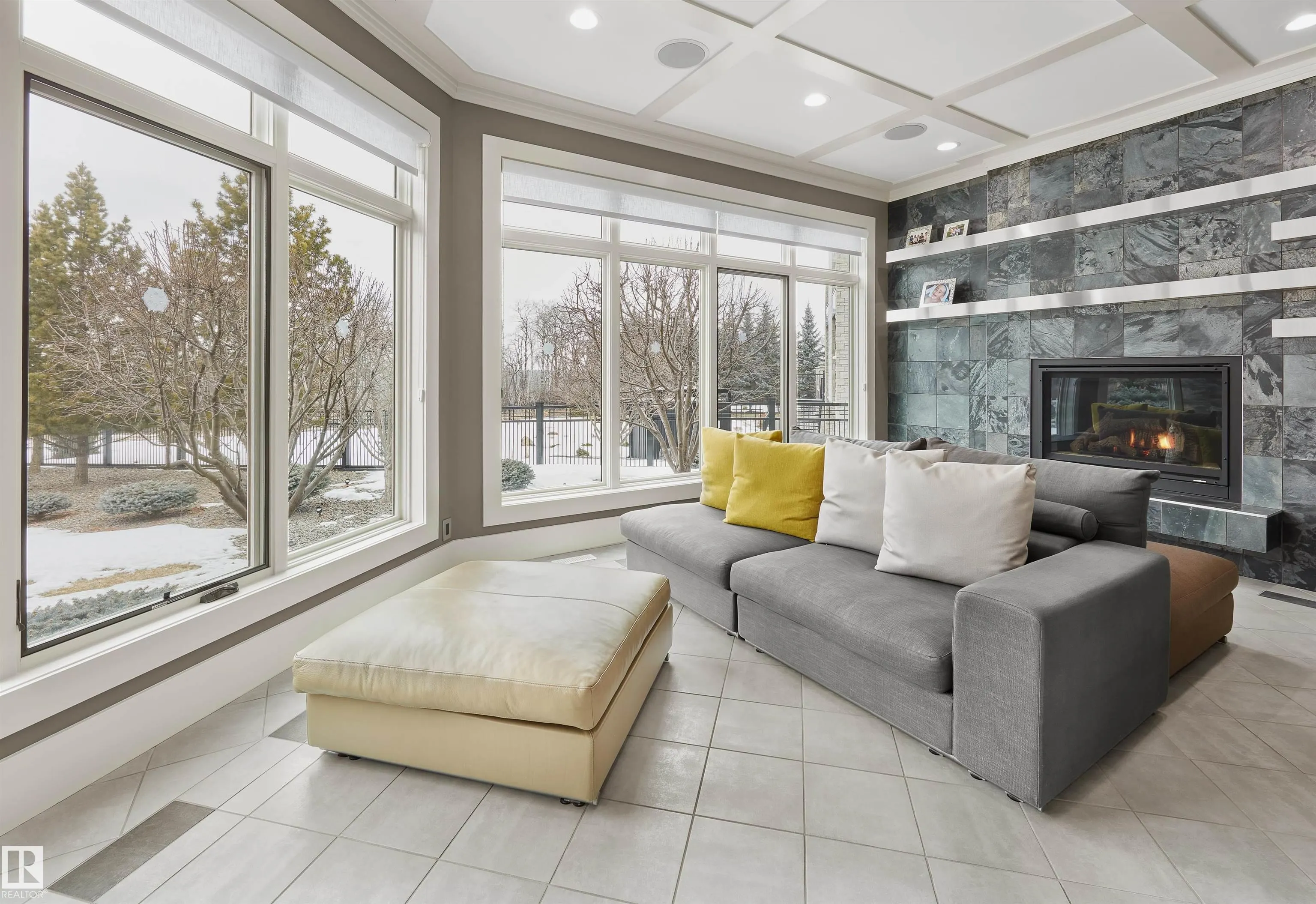 16 WINDERMERE Drive