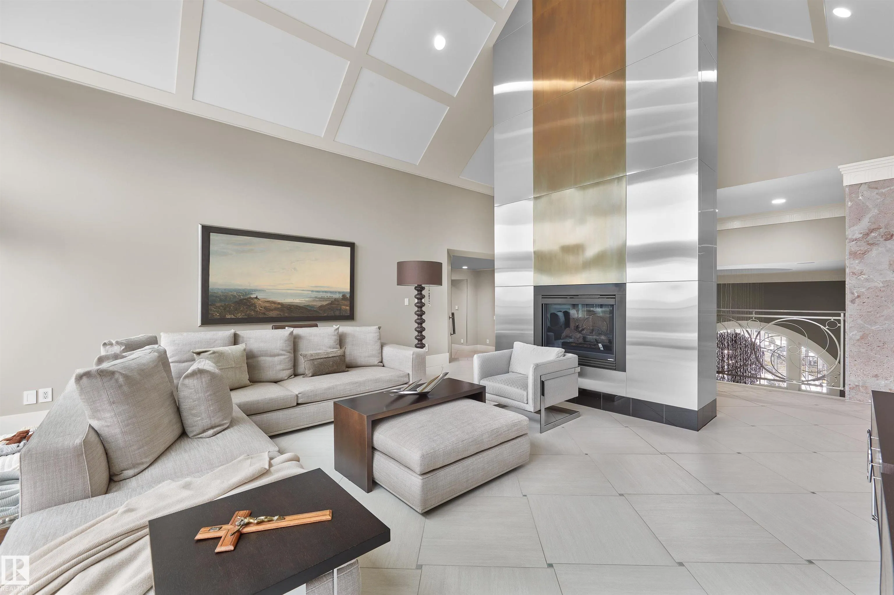 16 WINDERMERE Drive