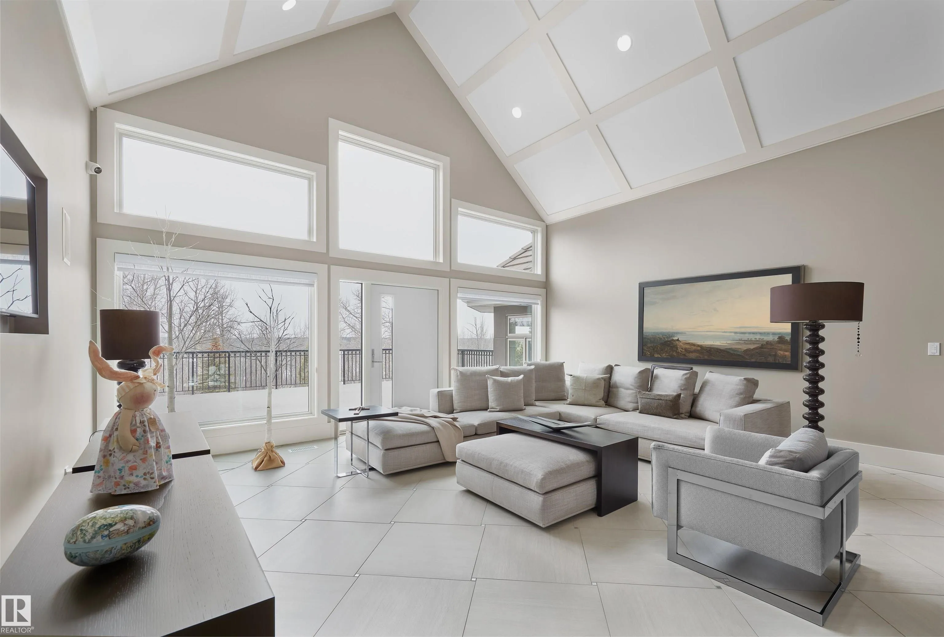 16 WINDERMERE Drive