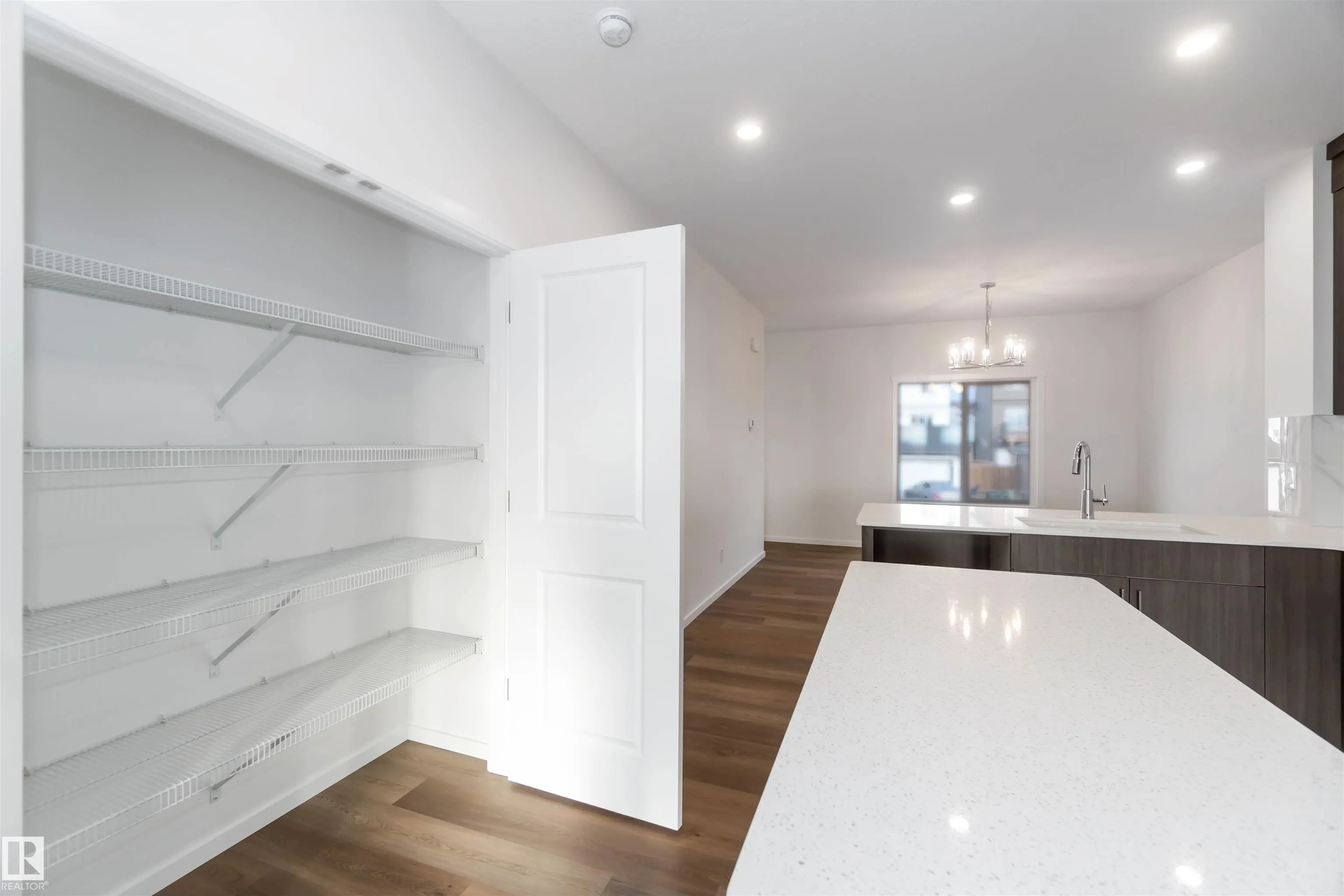5452 Hawthorn Run