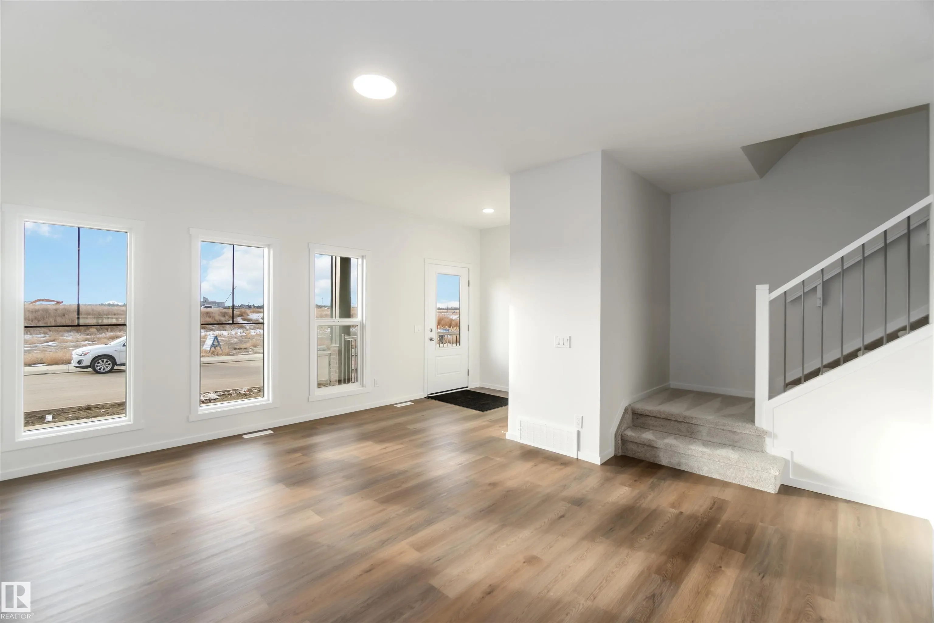 5452 Hawthorn Run