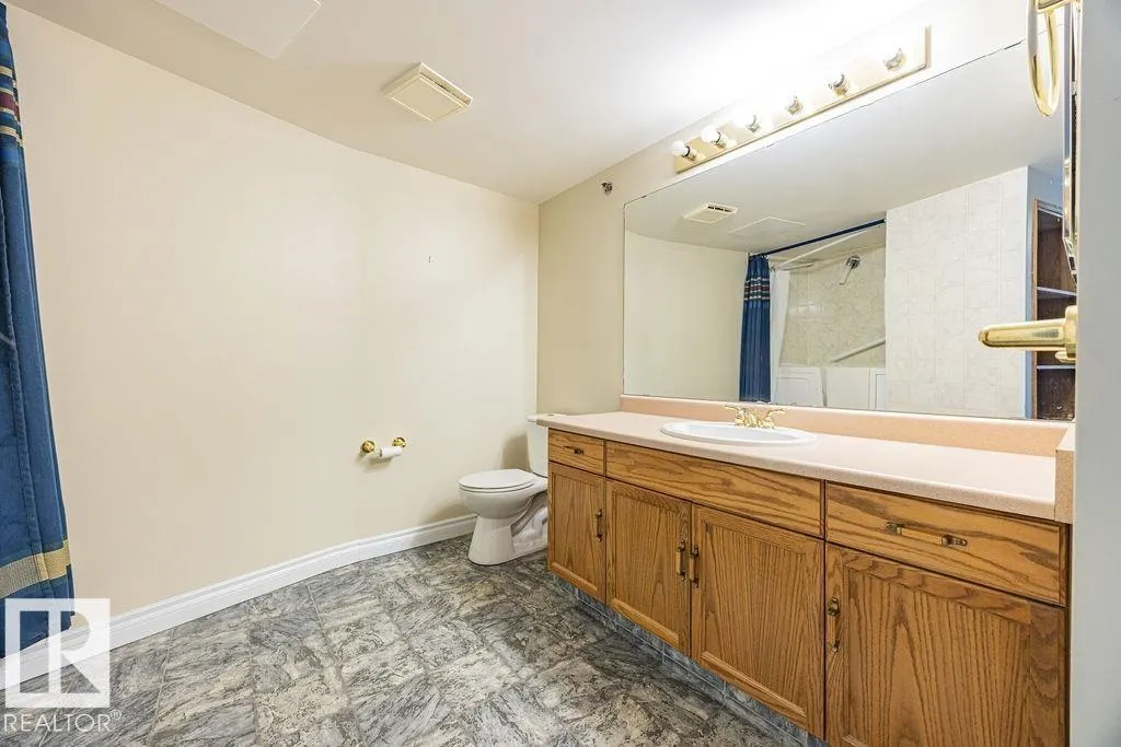 9926 100 Avenue