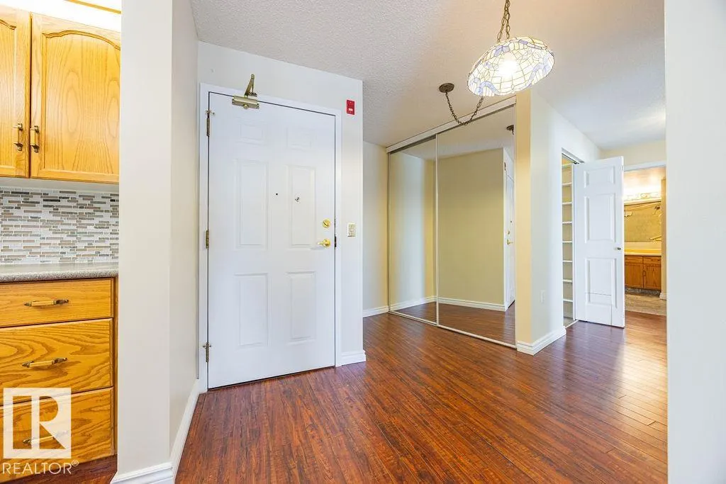9926 100 Avenue