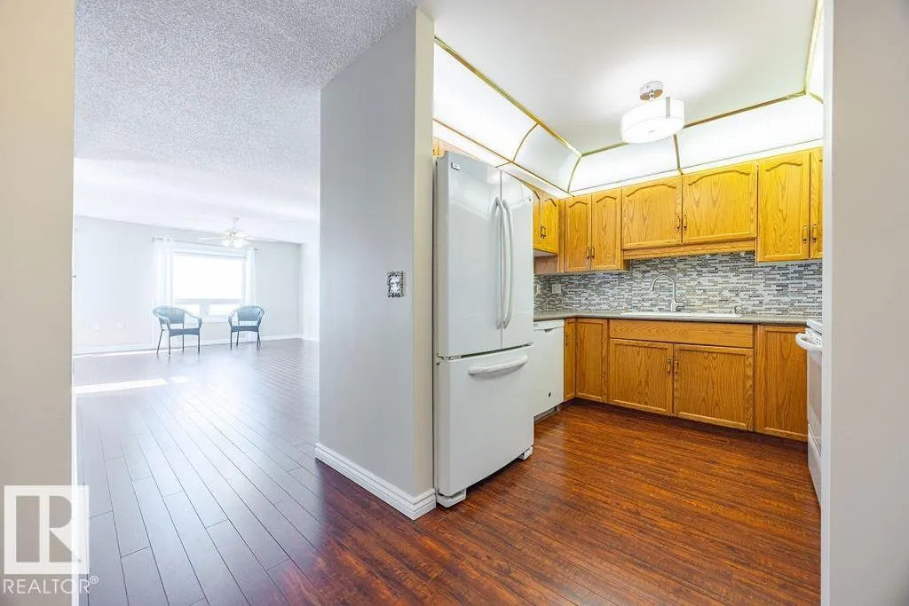 9926 100 Avenue