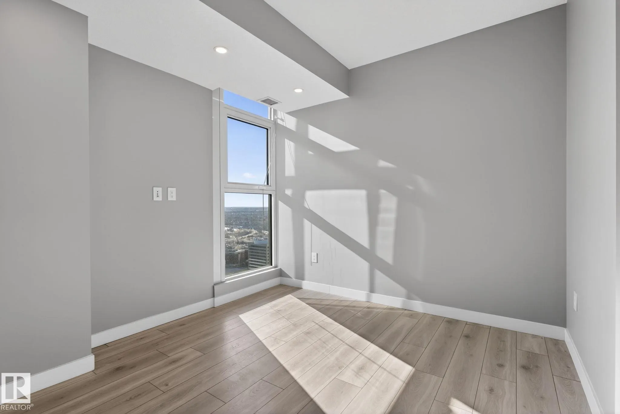 10180 103 Street