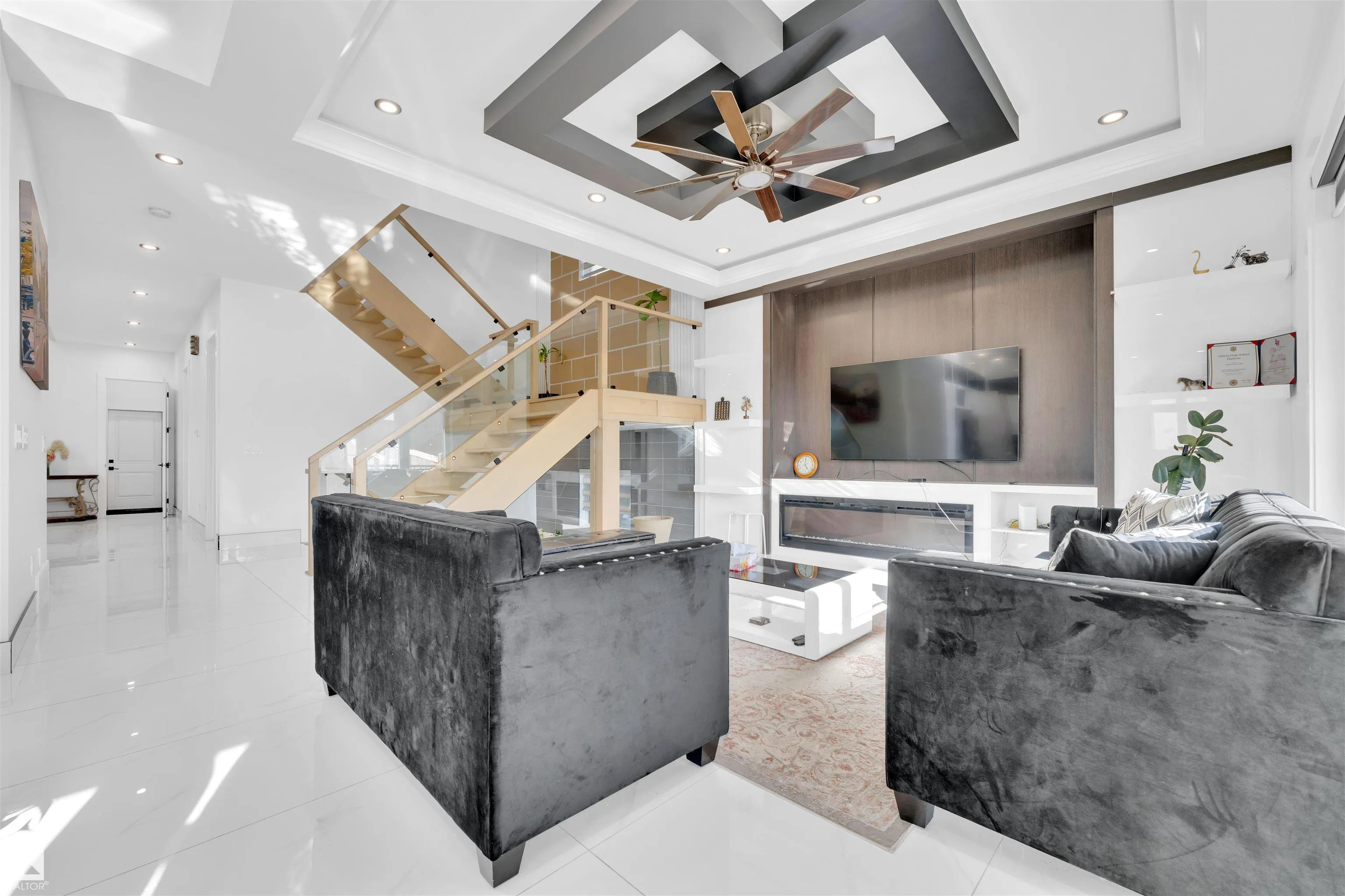 1704 19 Street