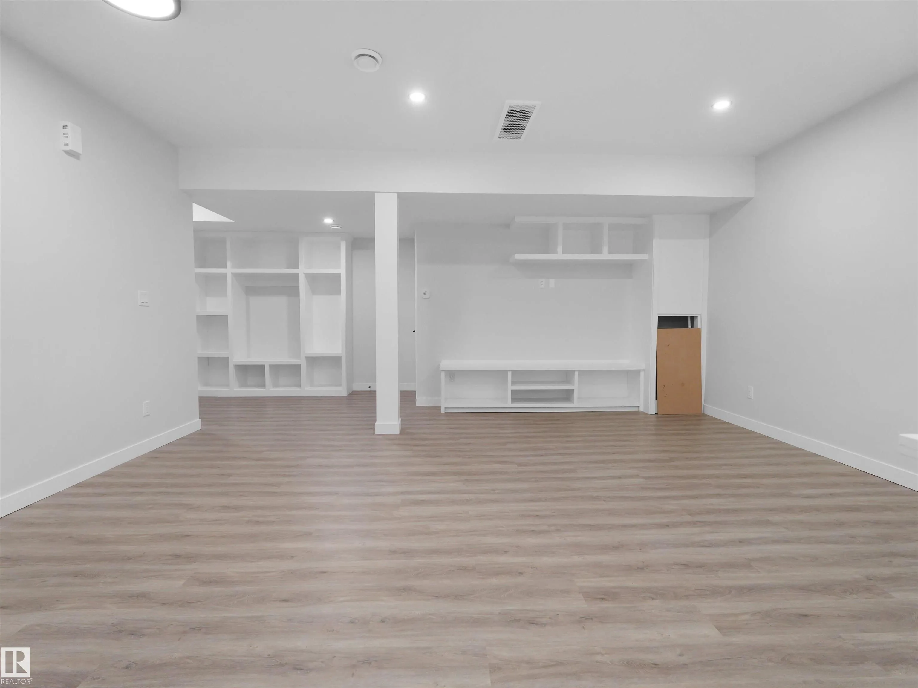 6722 CRAWFORD Way