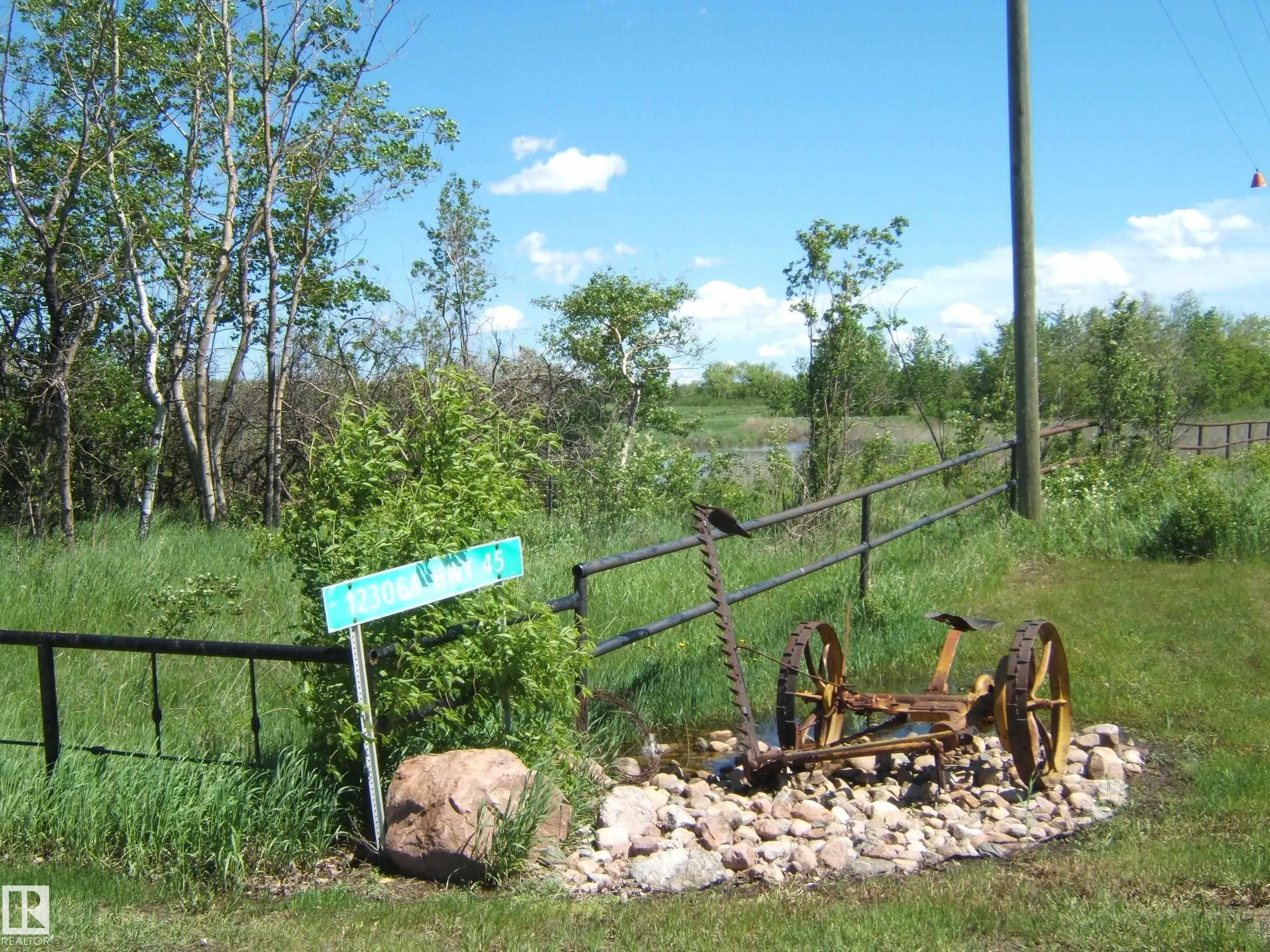 123064 HWY 45
