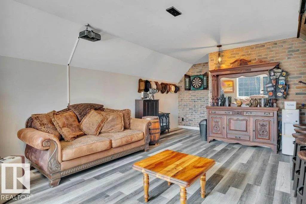 115 CRYSTAL SPRINGS Drive