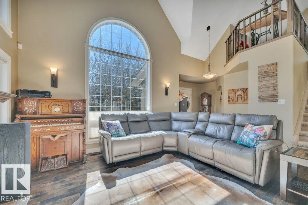 115 CRYSTAL SPRINGS Drive