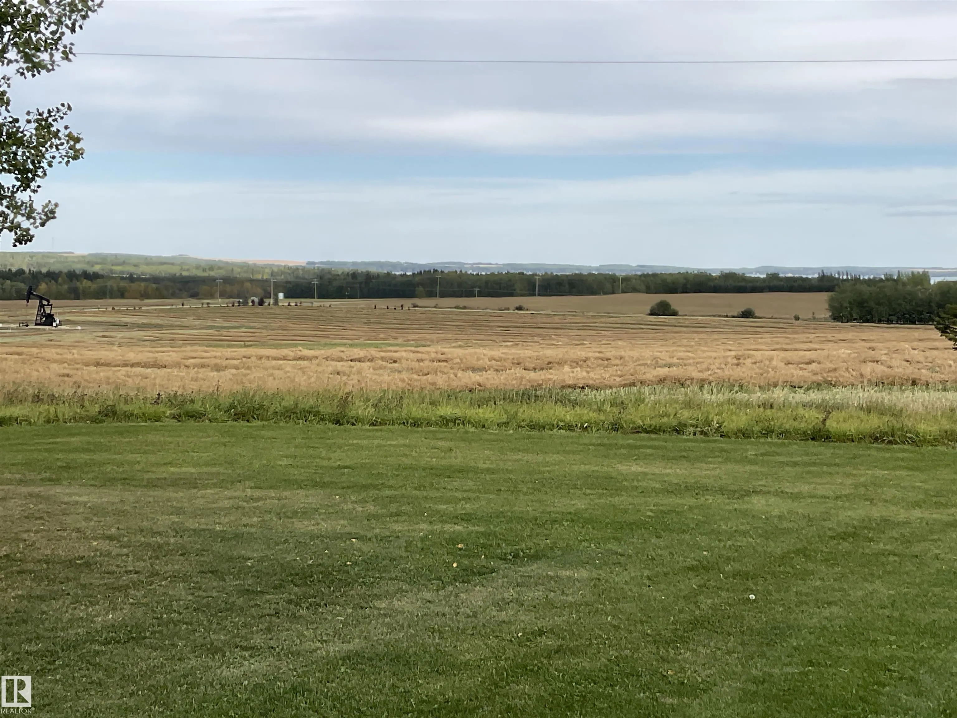 22031 Twp Rd 472