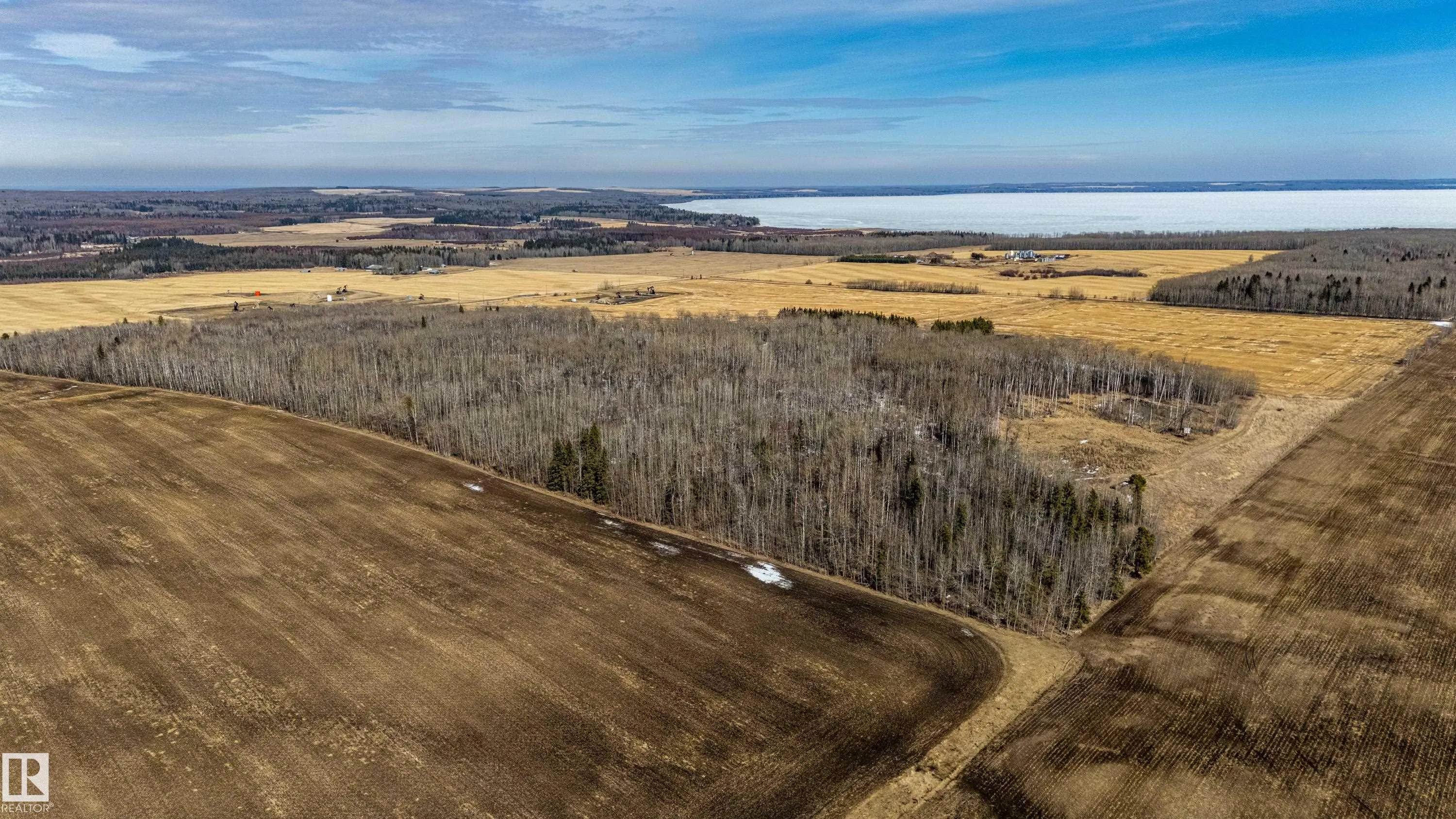 22031 Twp Rd 472
