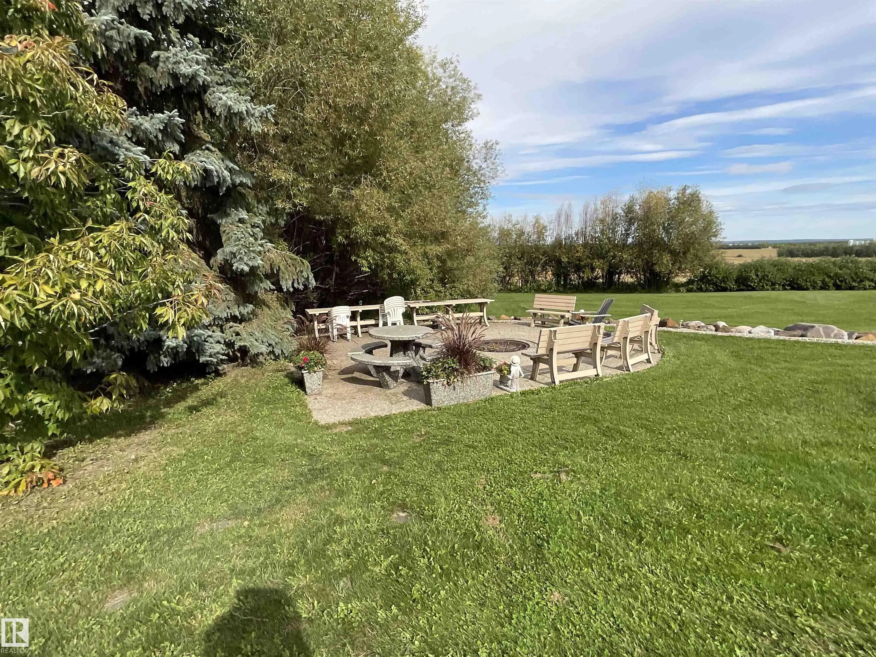 22031 Twp Rd 472