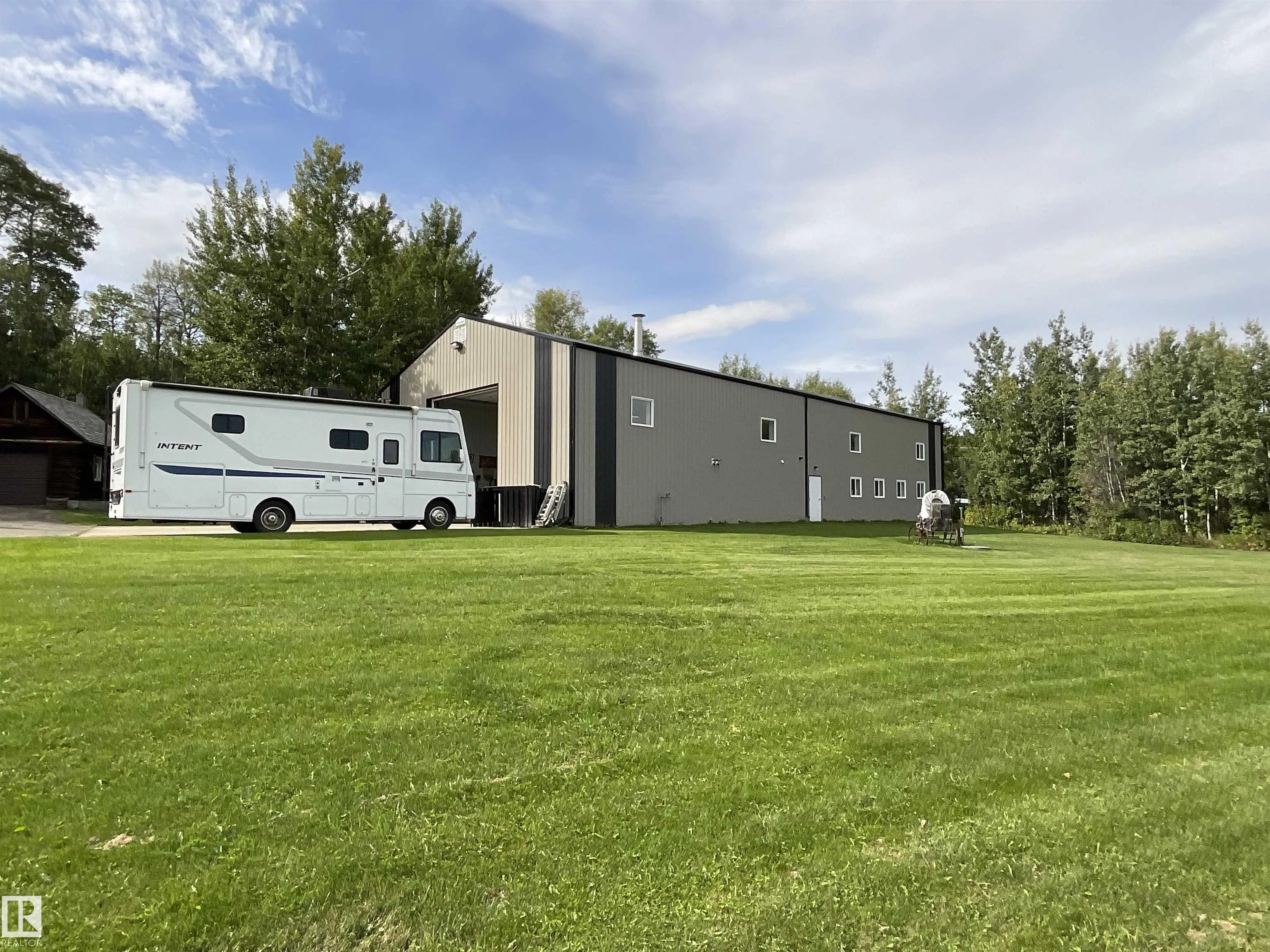22031 Twp Rd 472
