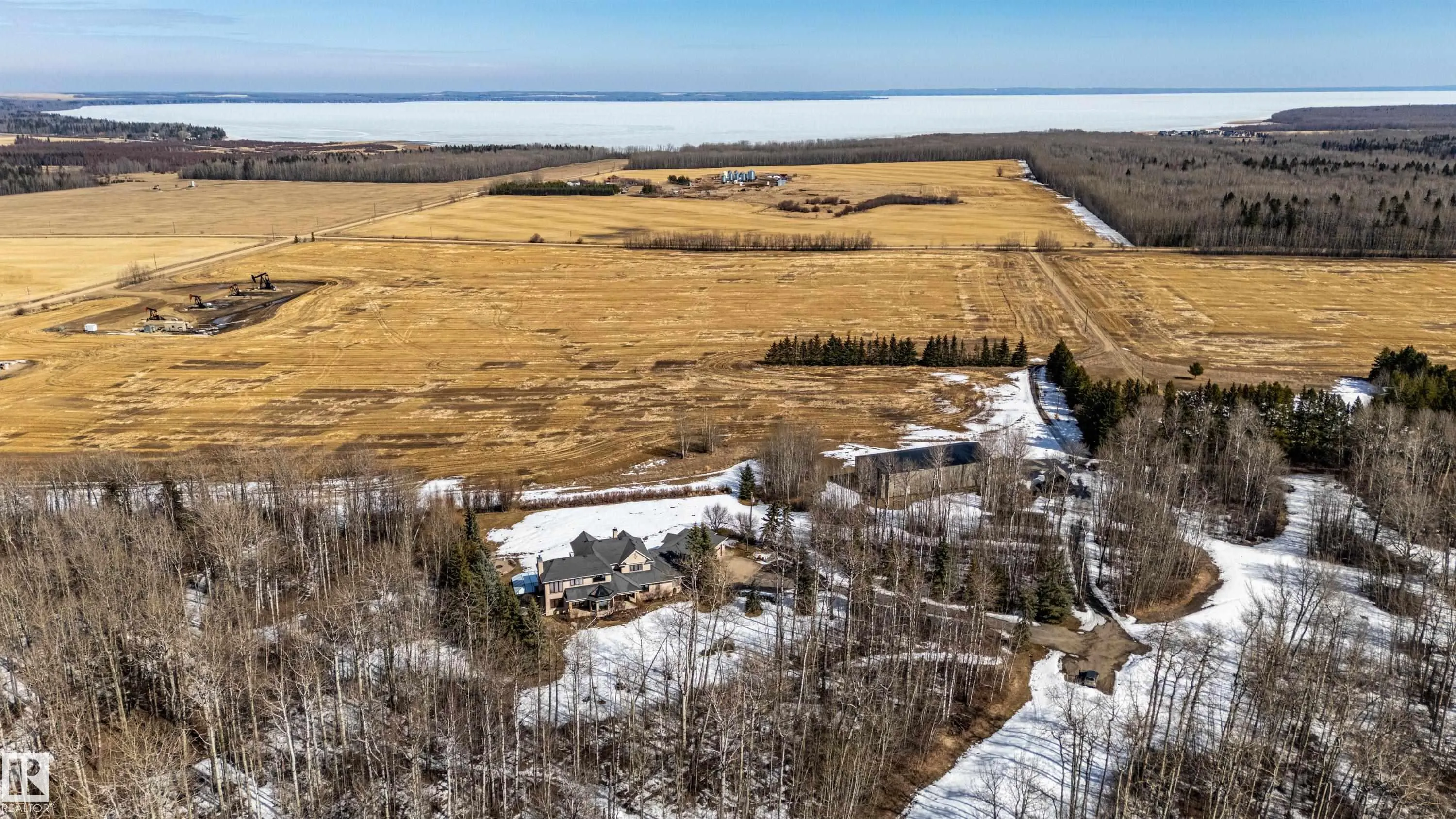 22031 Twp Rd 472