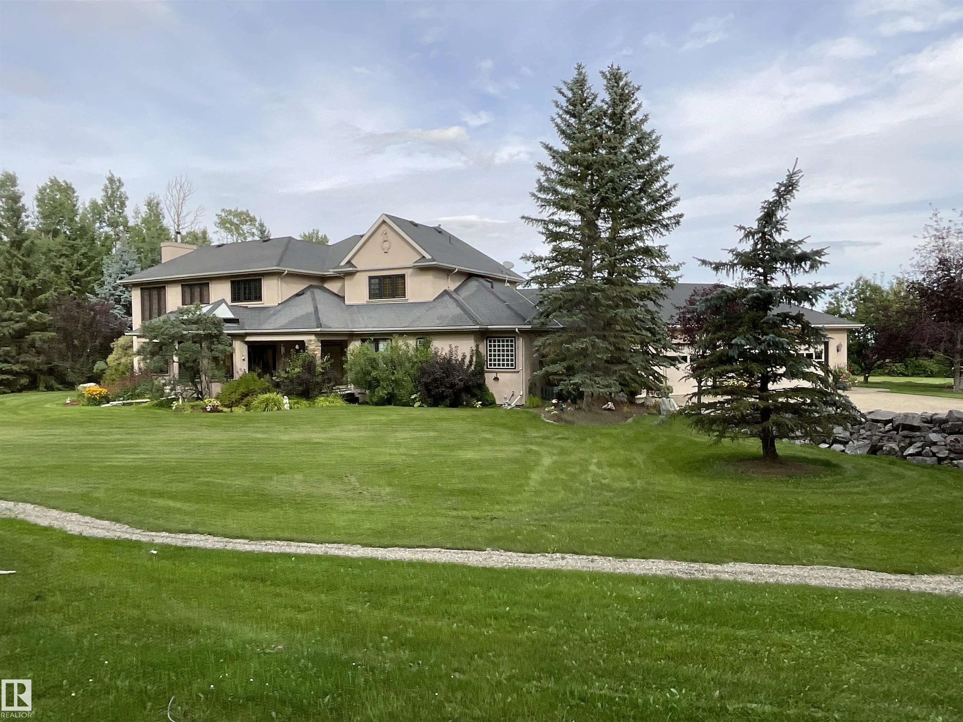 22031 Twp Rd 472