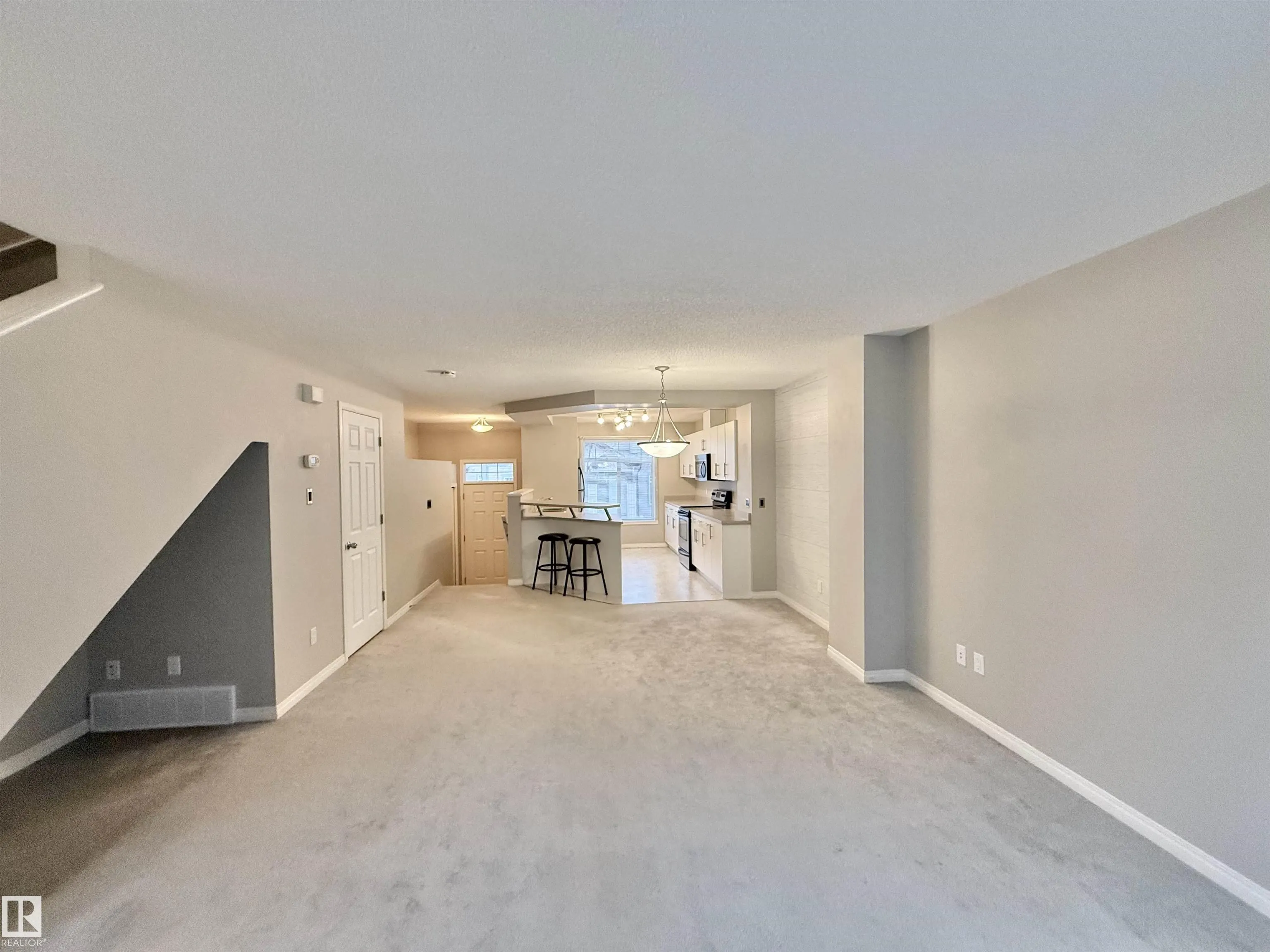 465 HEMINGWAY Road