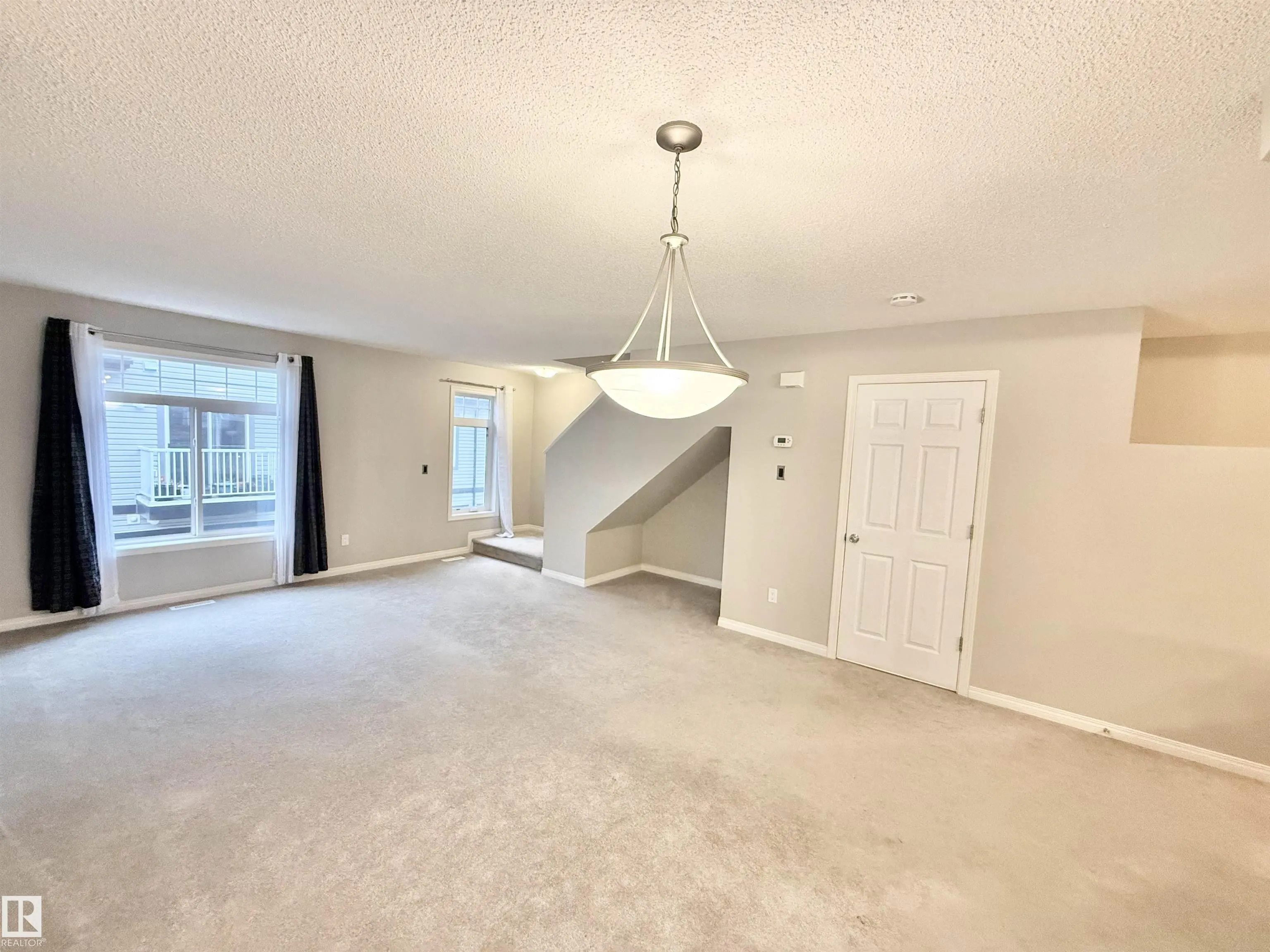465 HEMINGWAY Road