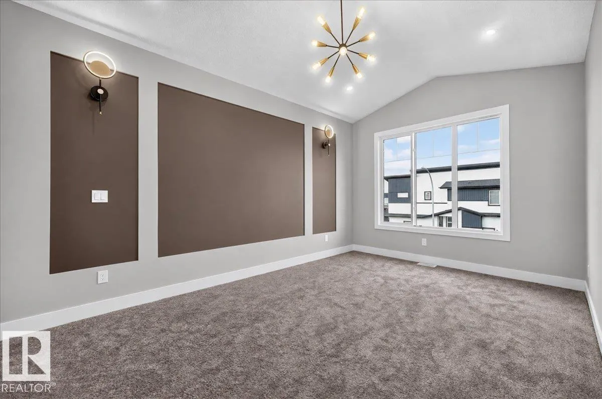 53 Mockingbird Cres