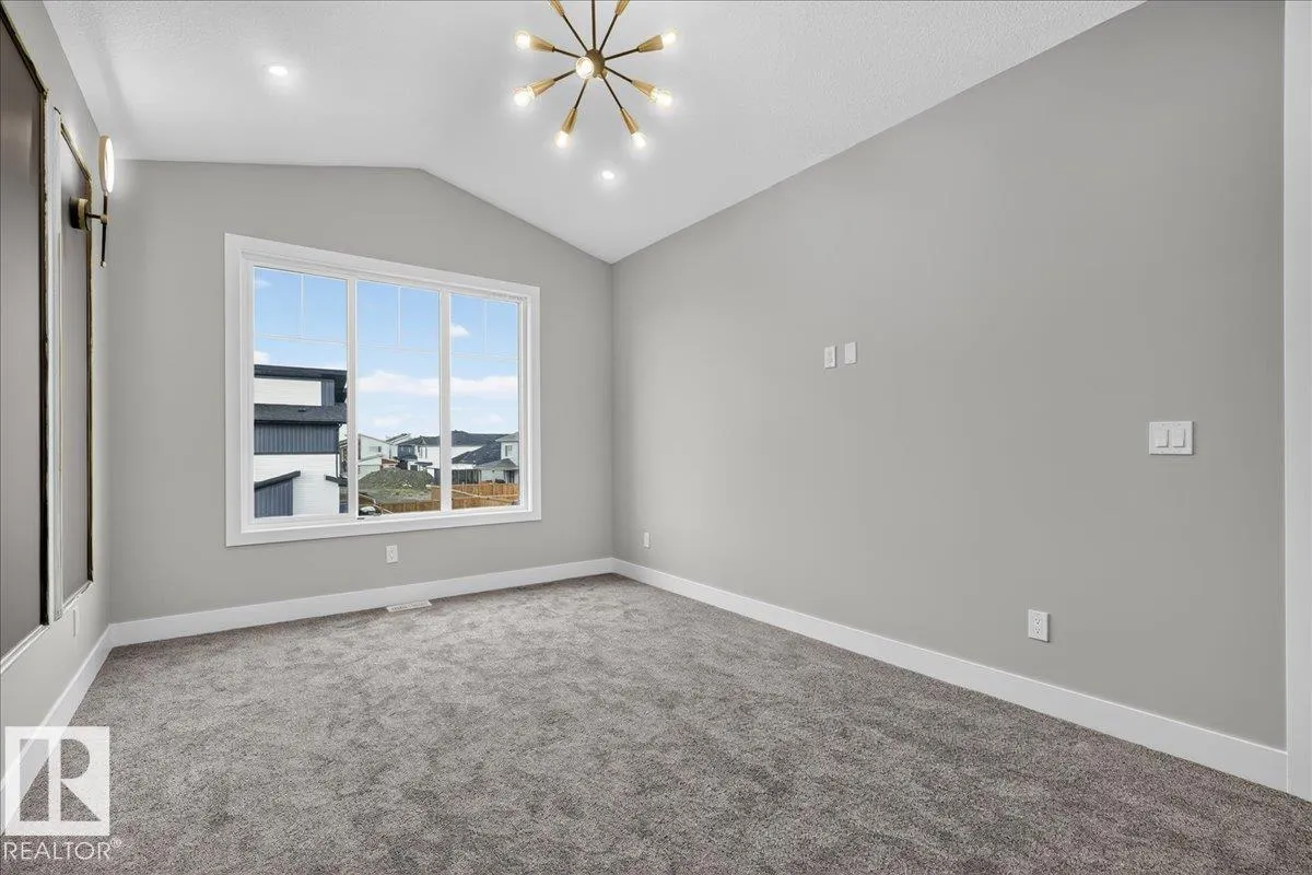 53 Mockingbird Cres