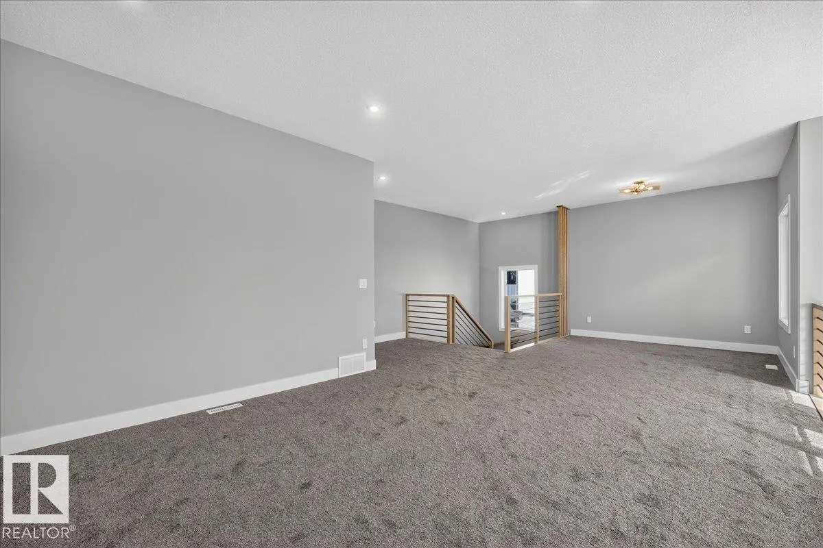 53 Mockingbird Cres
