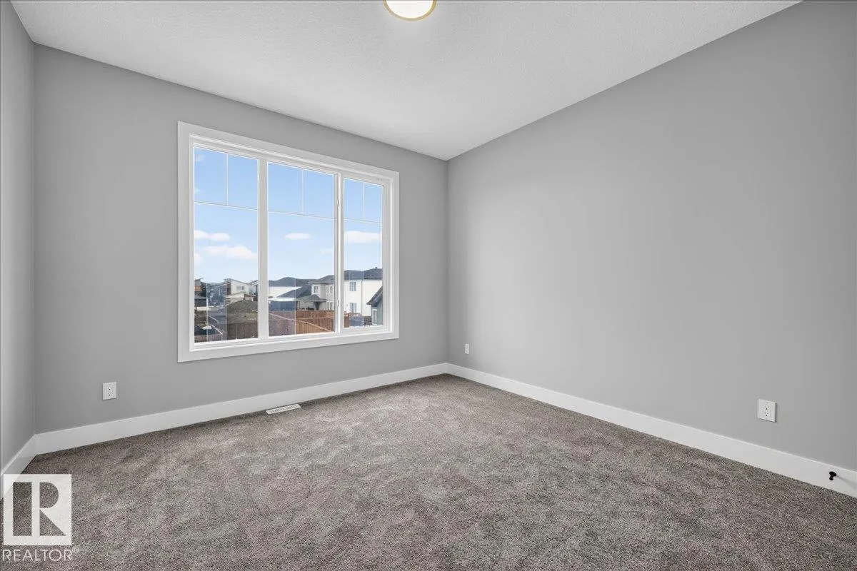 53 Mockingbird Cres