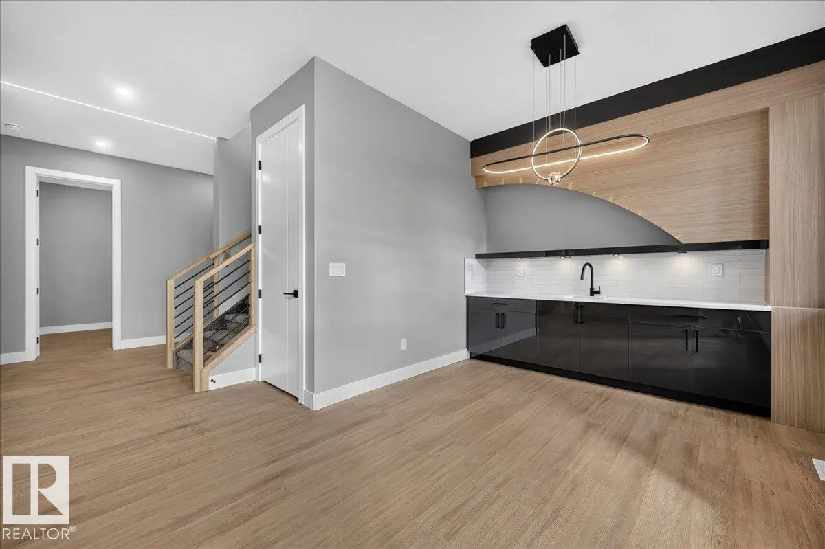 53 Mockingbird Cres