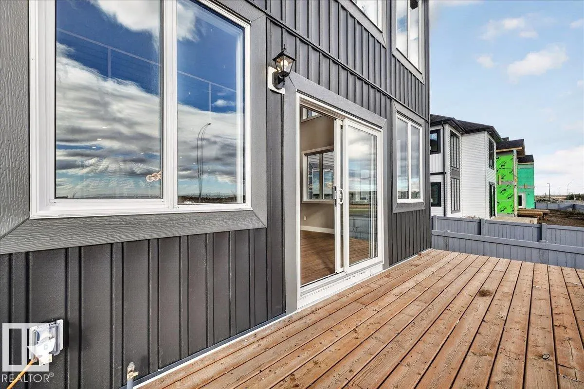 53 Mockingbird Cres
