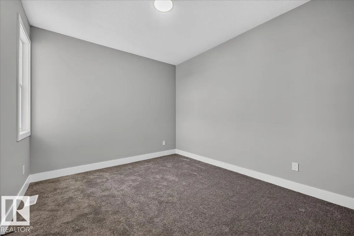 53 Mockingbird Cres