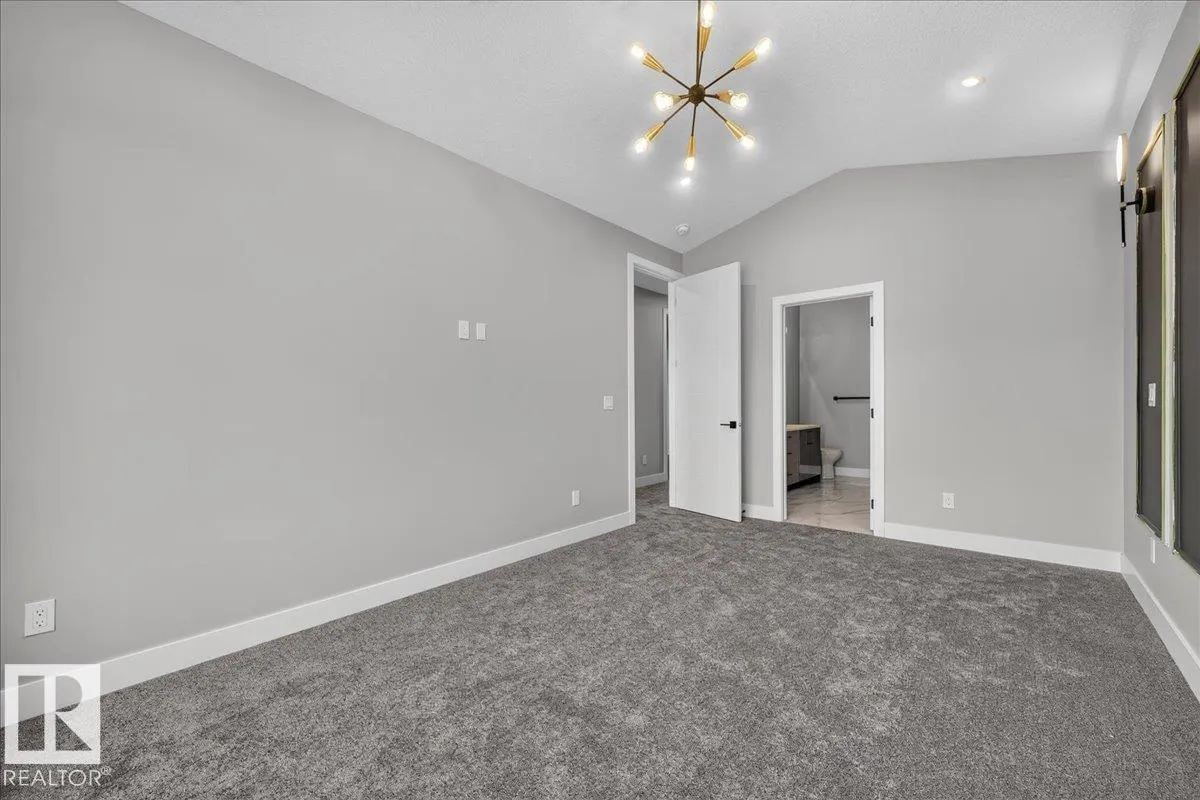 53 Mockingbird Cres
