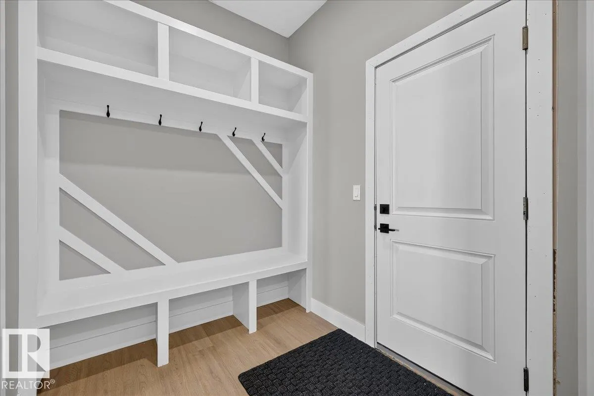 53 Mockingbird Cres