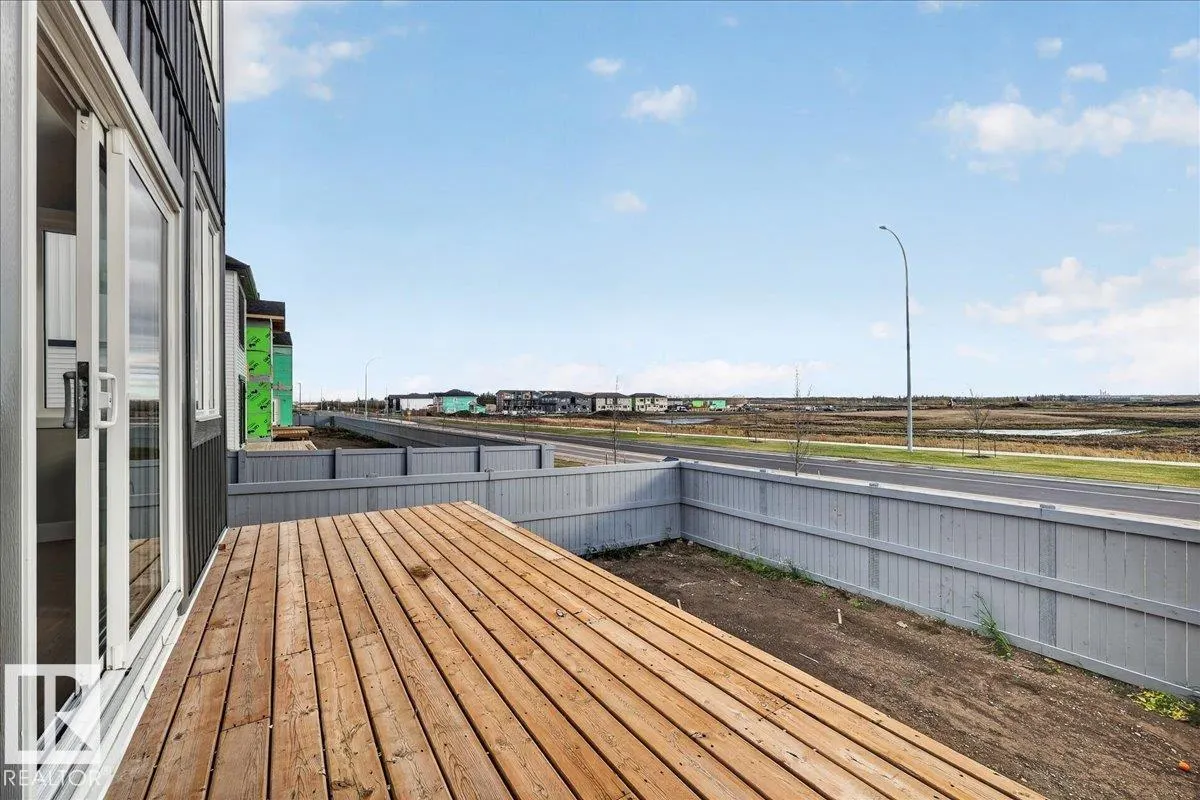 53 Mockingbird Cres