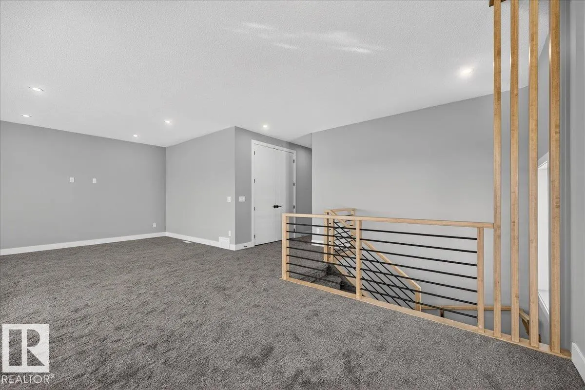 53 Mockingbird Cres