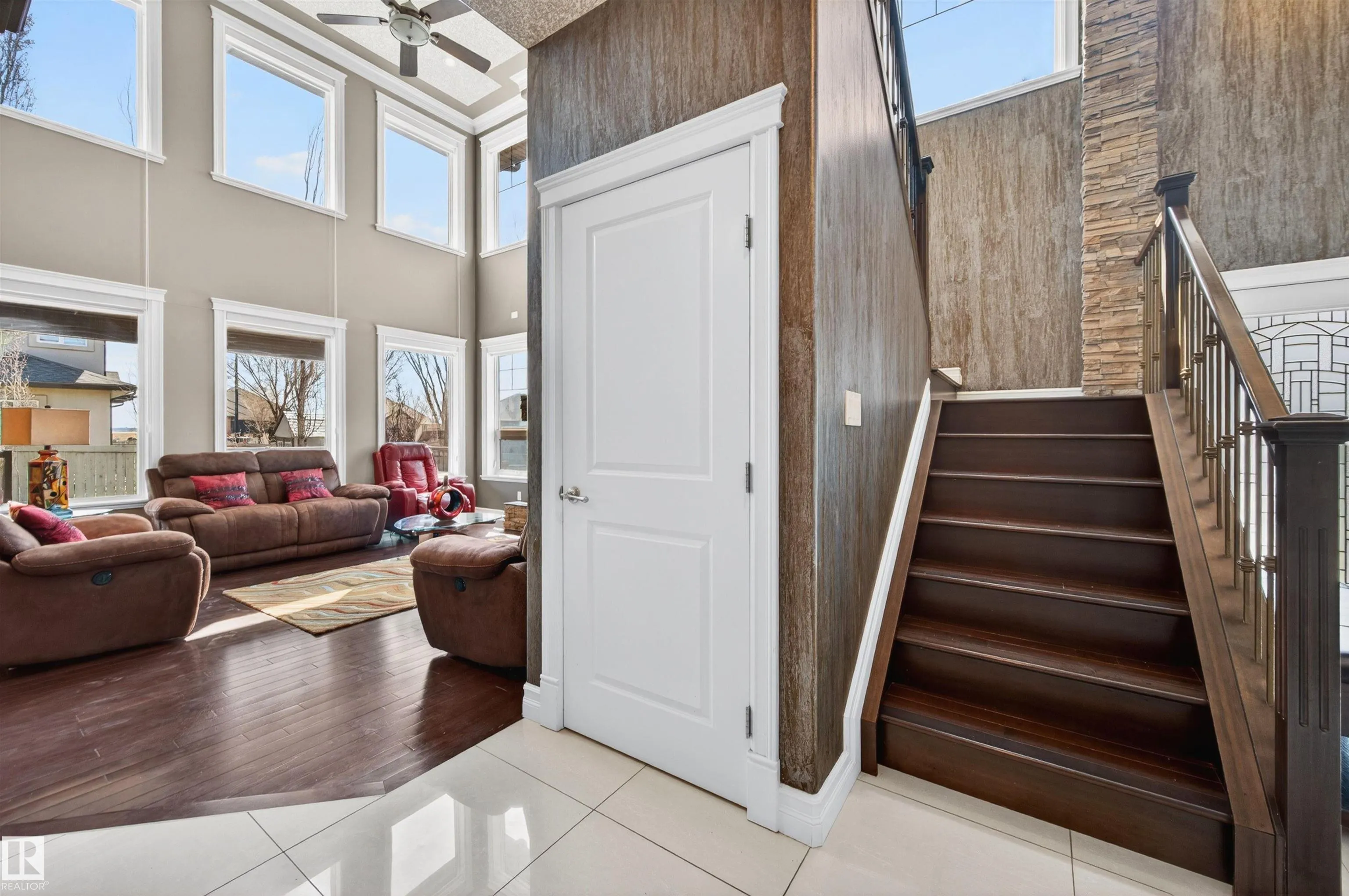 1254 ADAMSON Drive