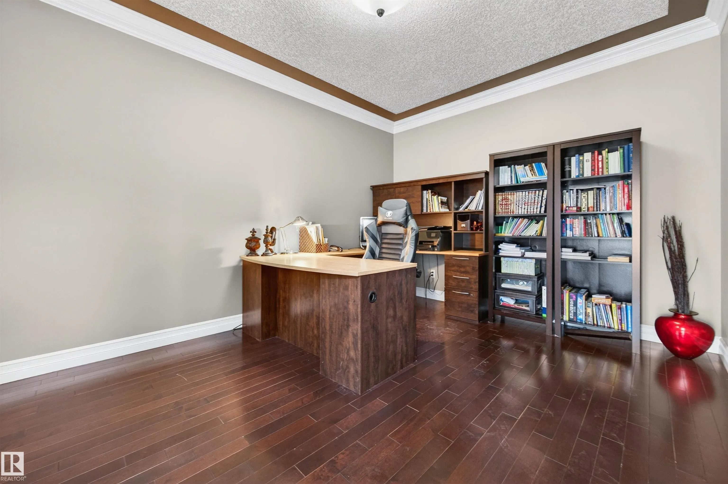 1254 ADAMSON Drive