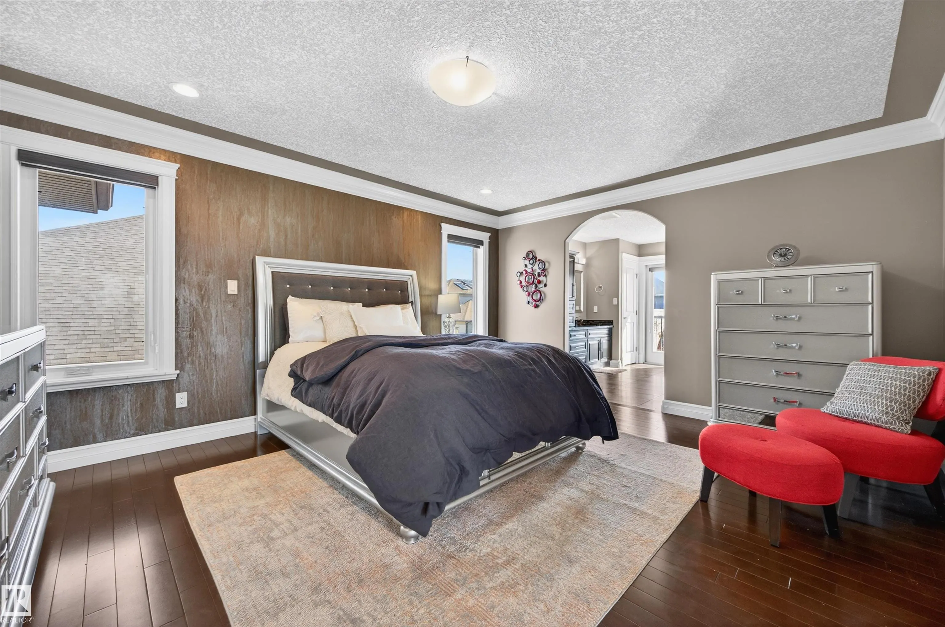 1254 ADAMSON Drive