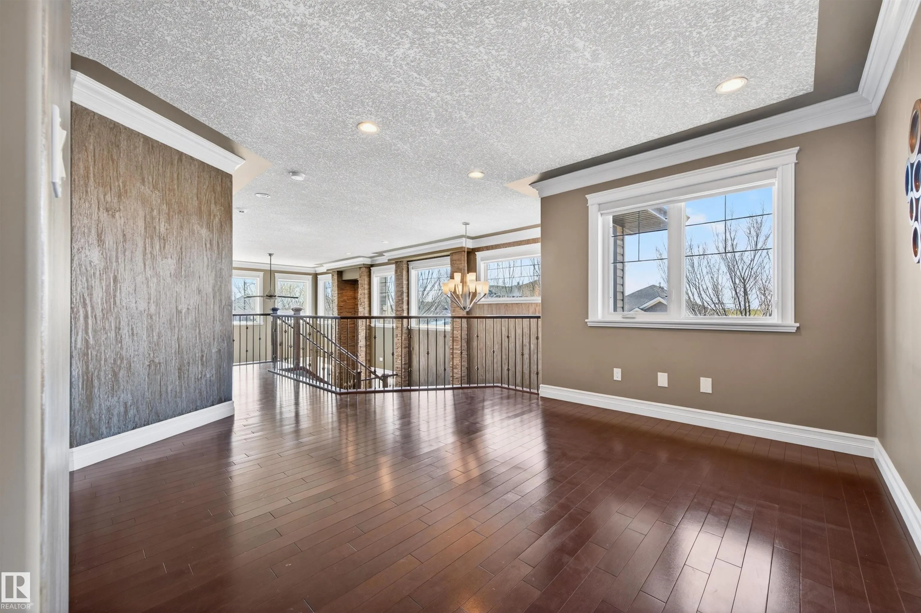1254 ADAMSON Drive