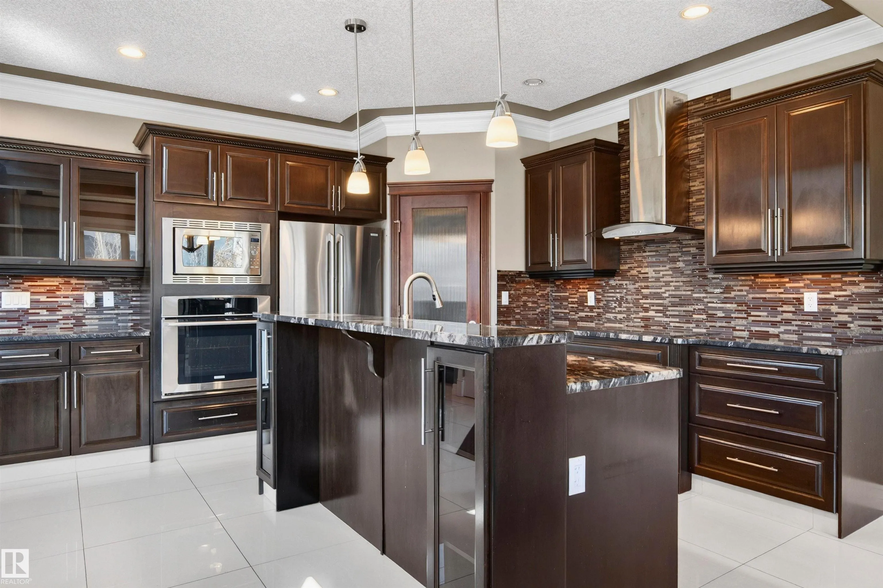 1254 ADAMSON Drive