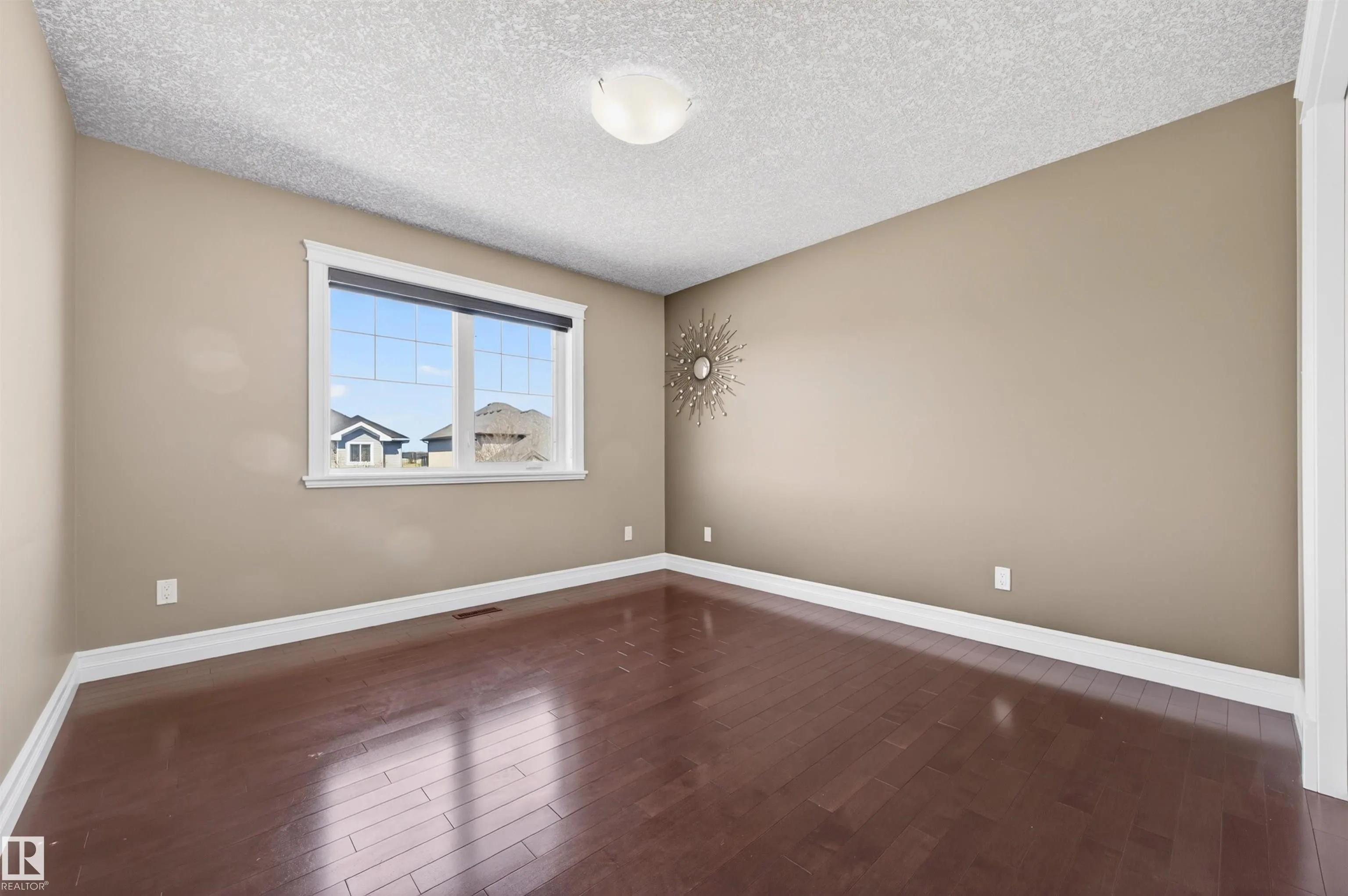 1254 ADAMSON Drive