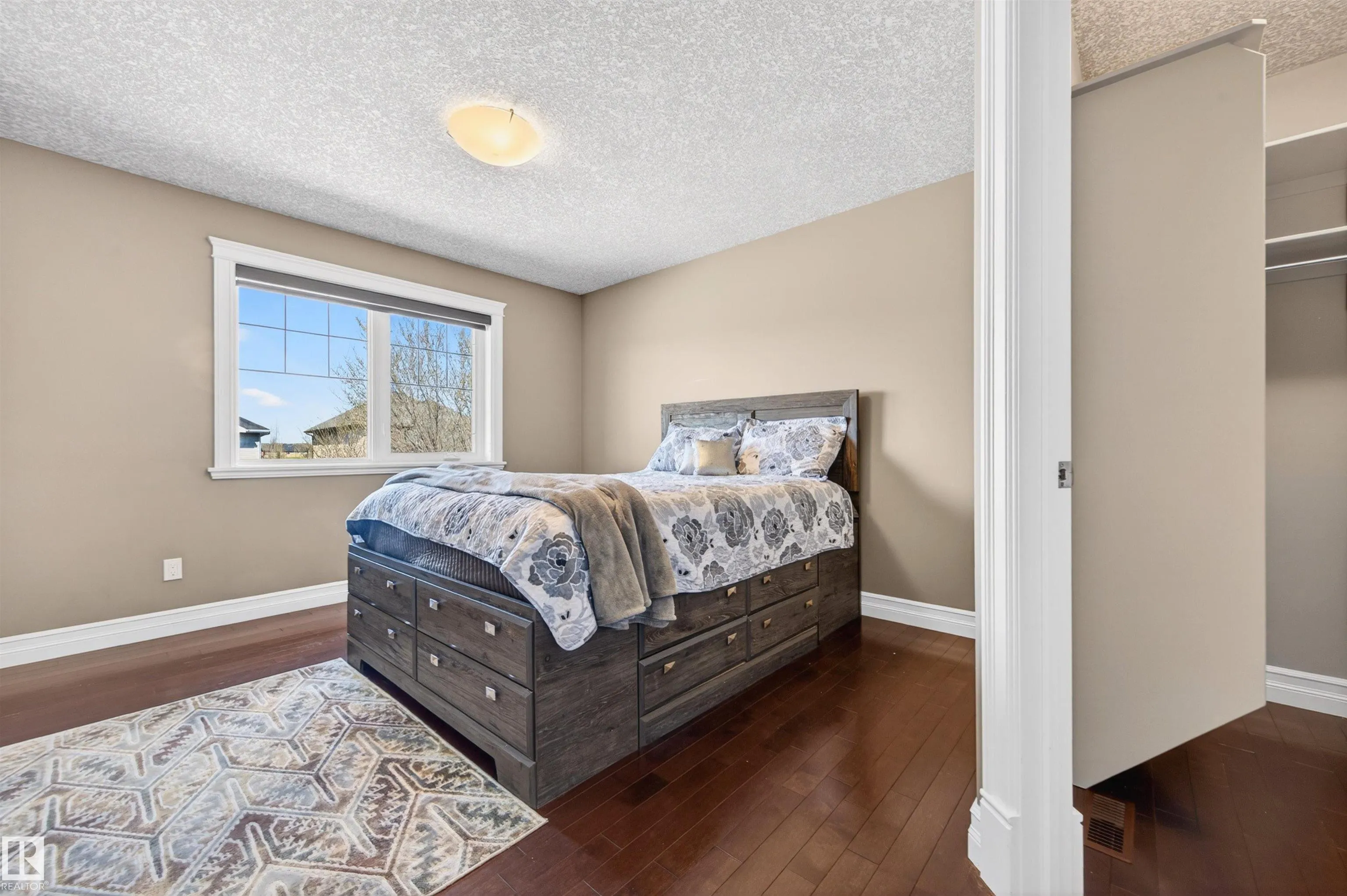 1254 ADAMSON Drive
