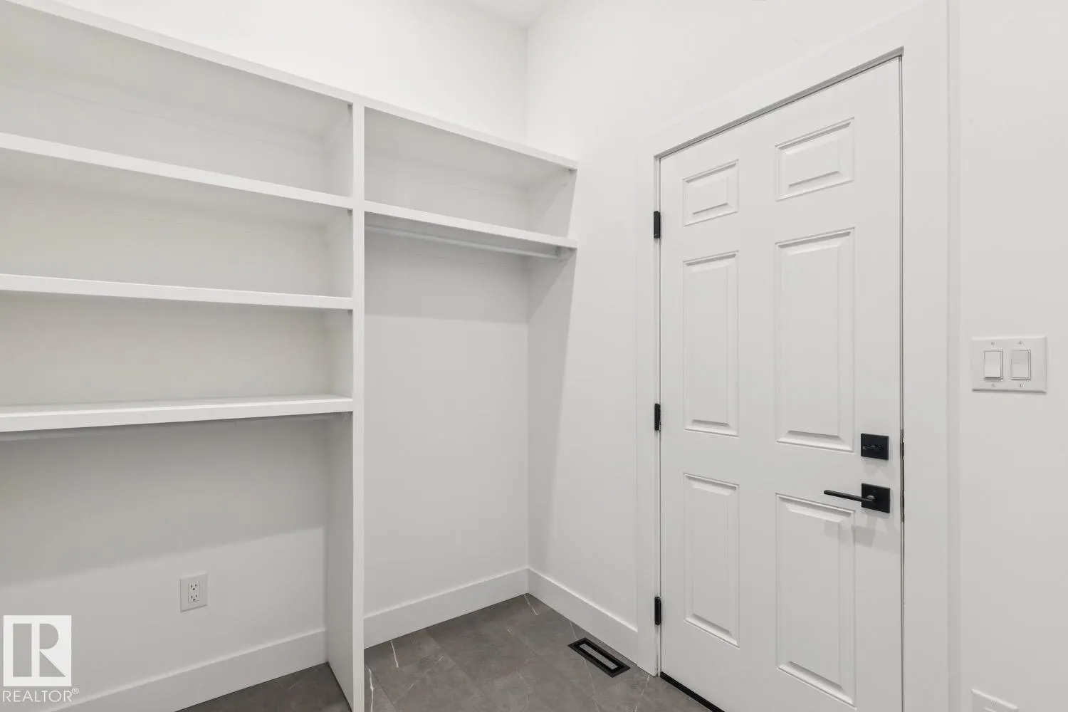 25122 STURGEON Road