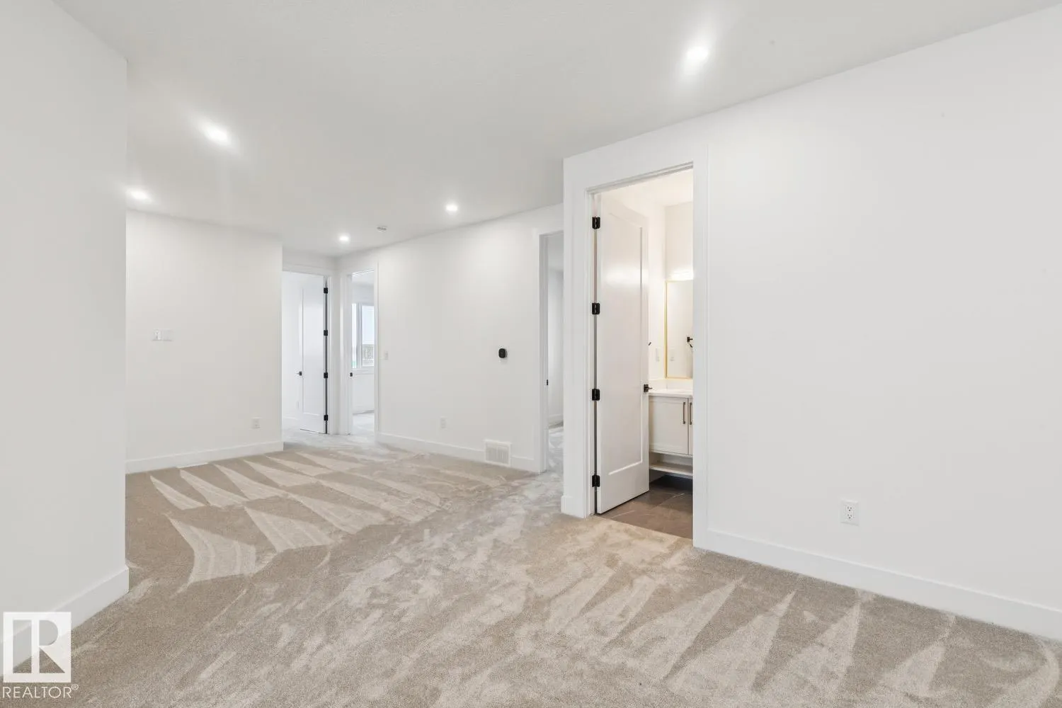 25122 STURGEON Road