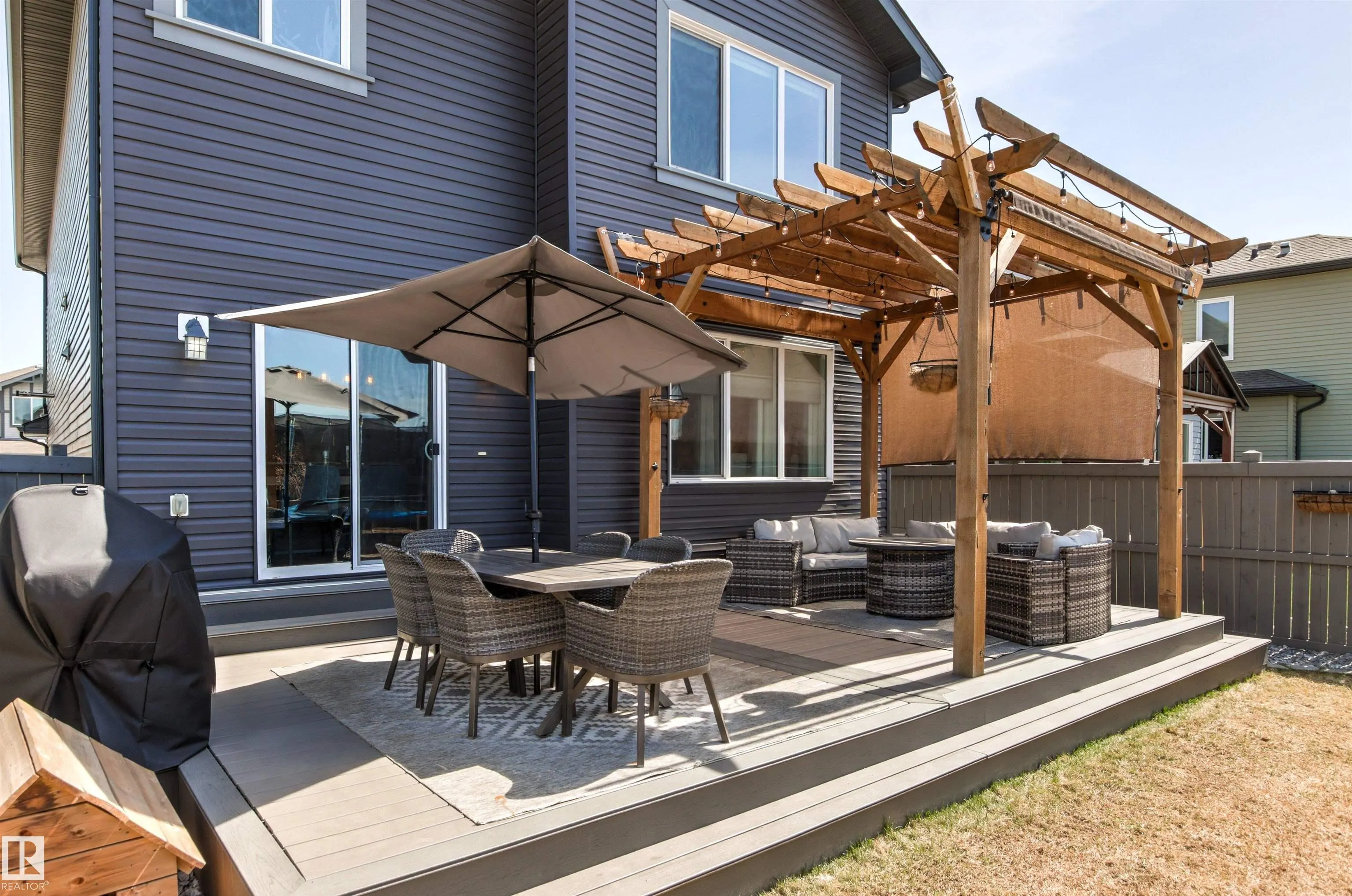 7343 ARMOUR Crescent