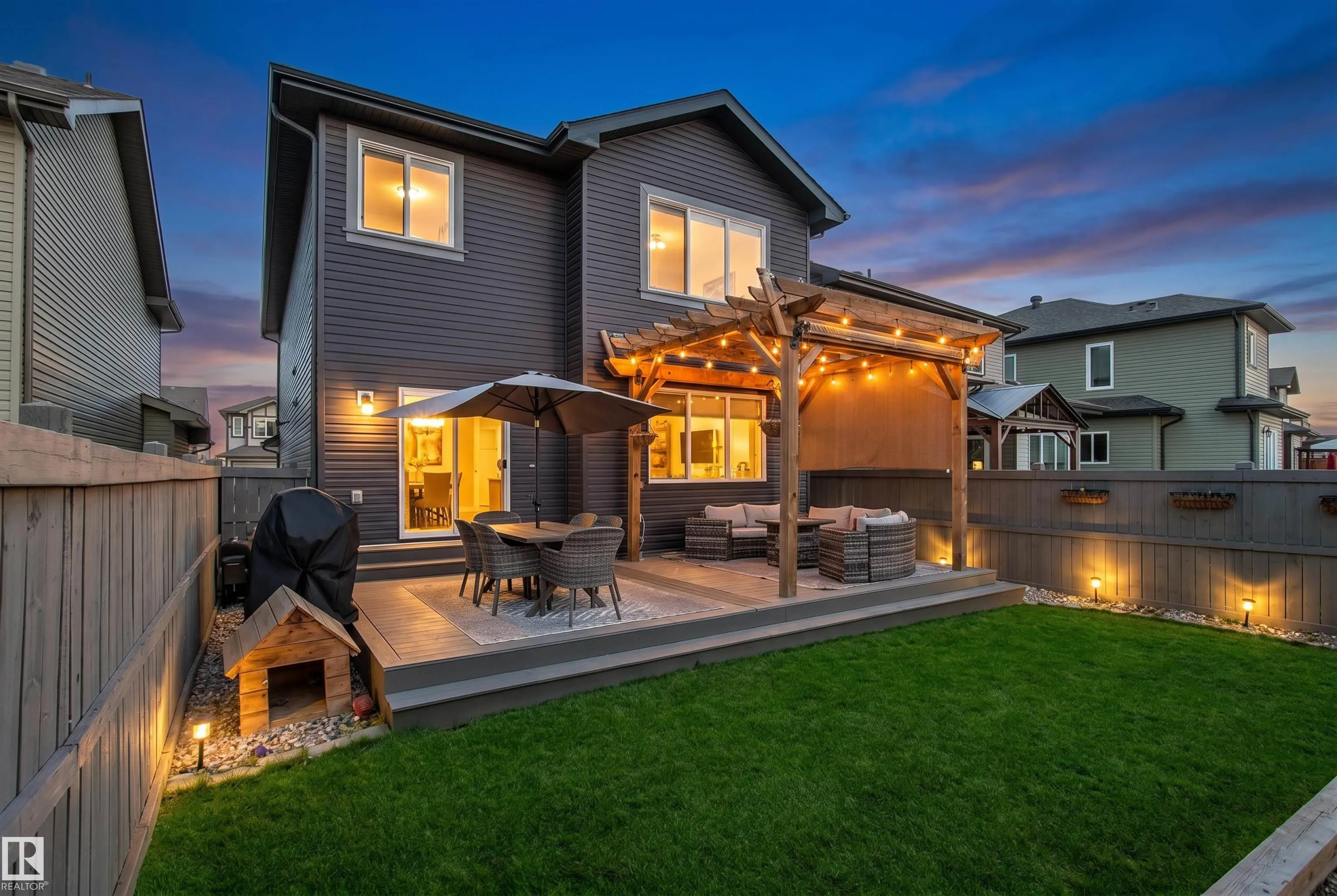 7343 ARMOUR Crescent