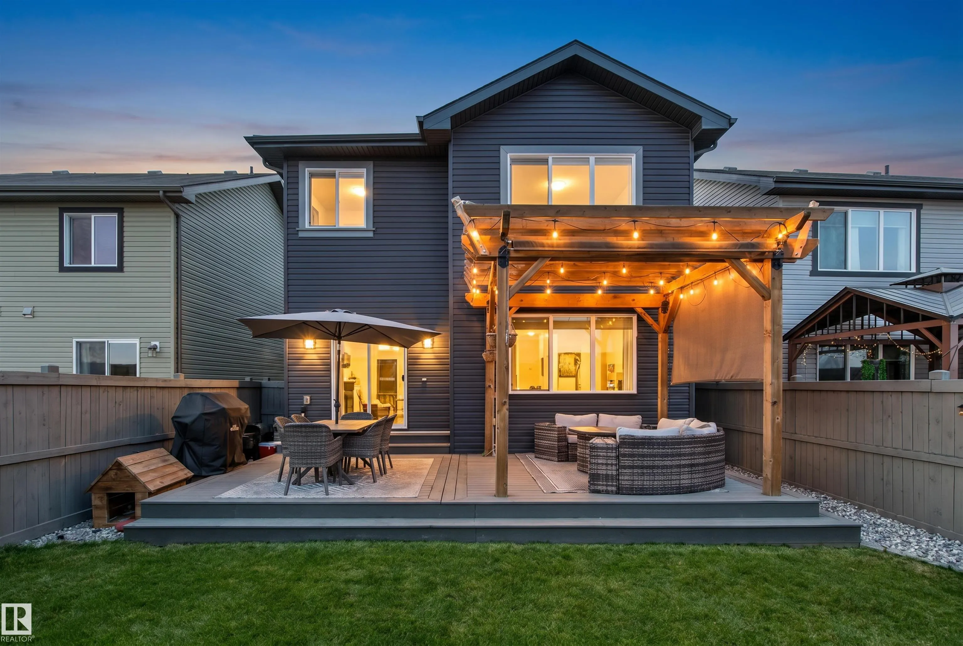 7343 ARMOUR Crescent