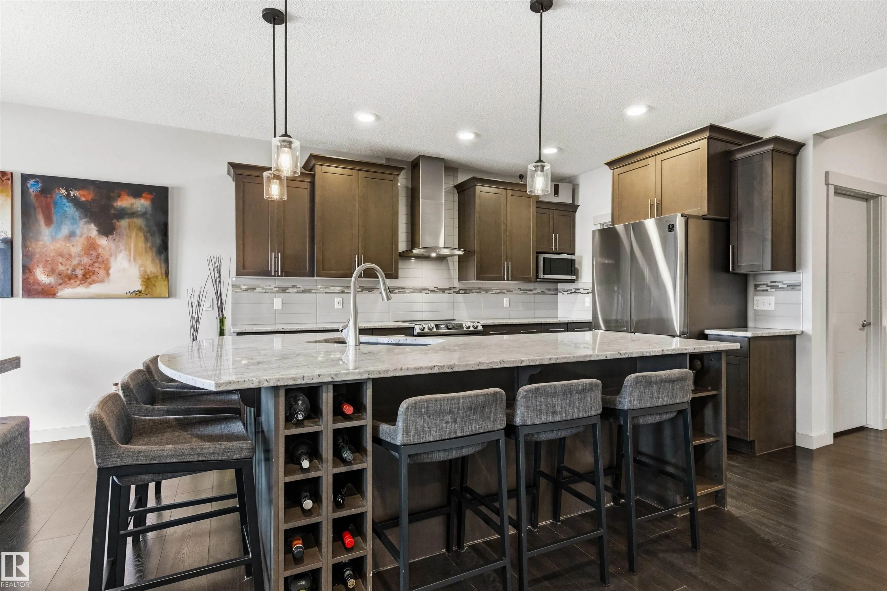 7343 ARMOUR Crescent