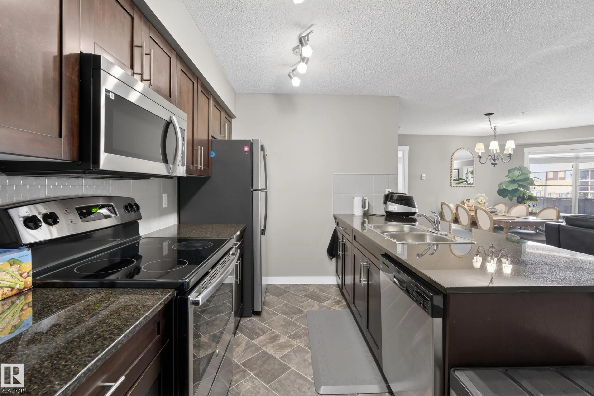 3211 JAMES MOWATT Trail