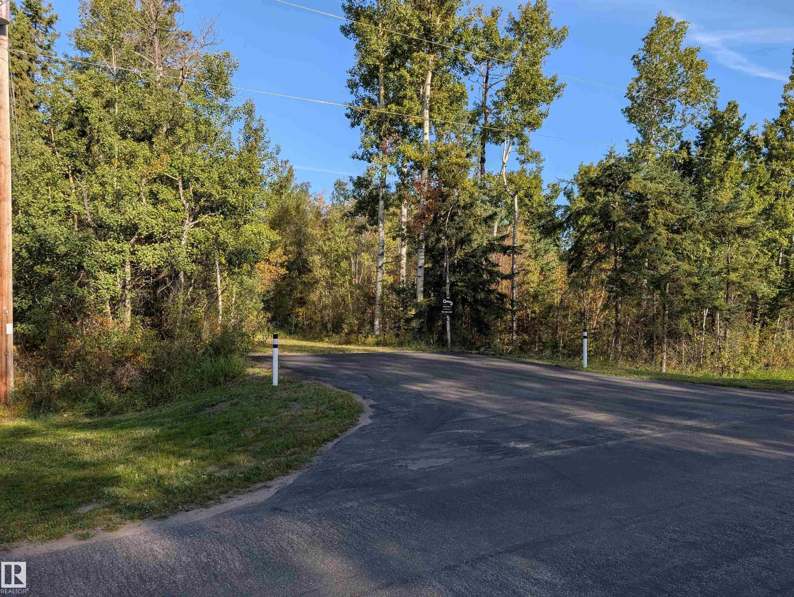 33 57108 Range Road 220