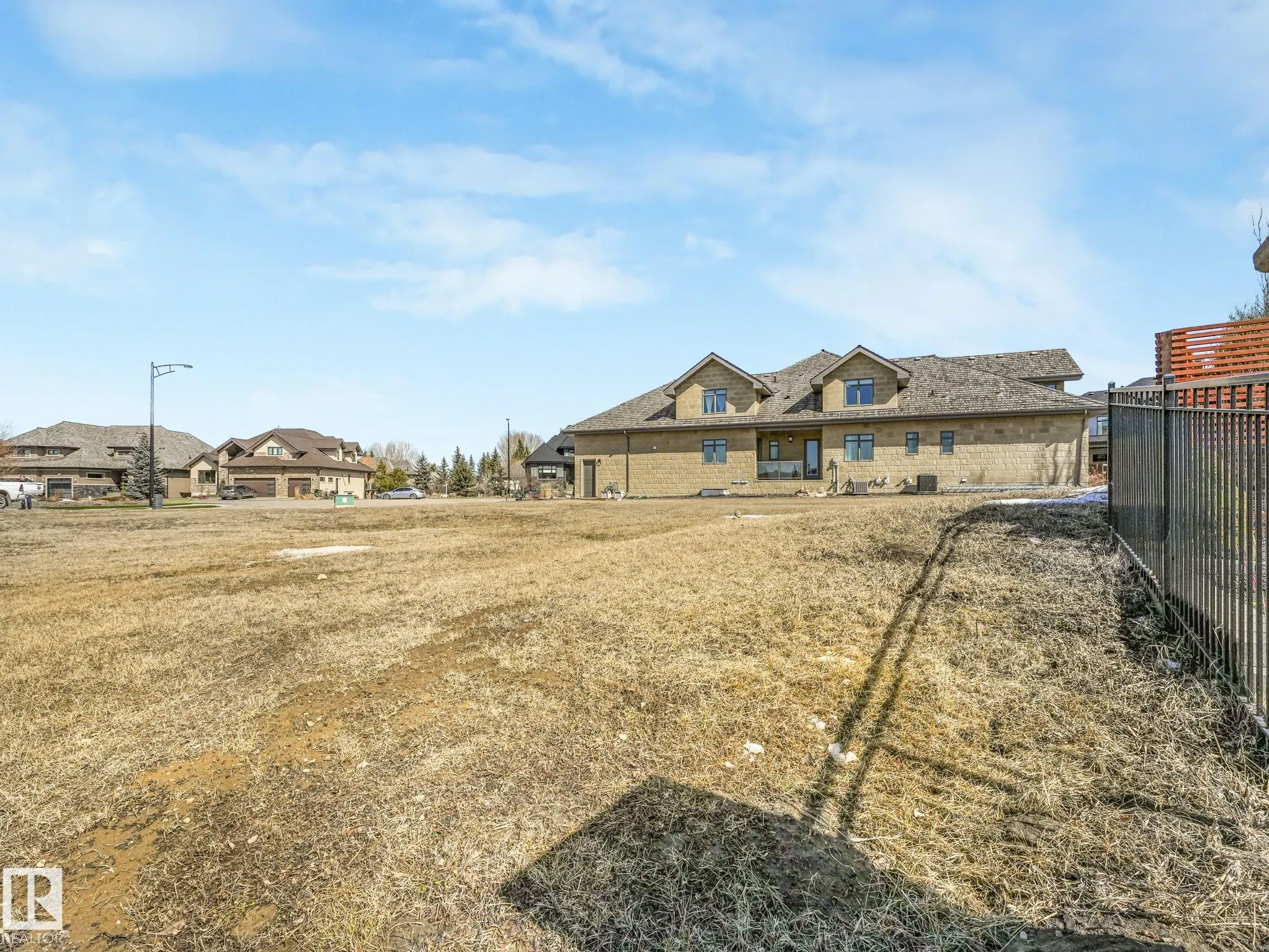 2794 WHEATON Drive