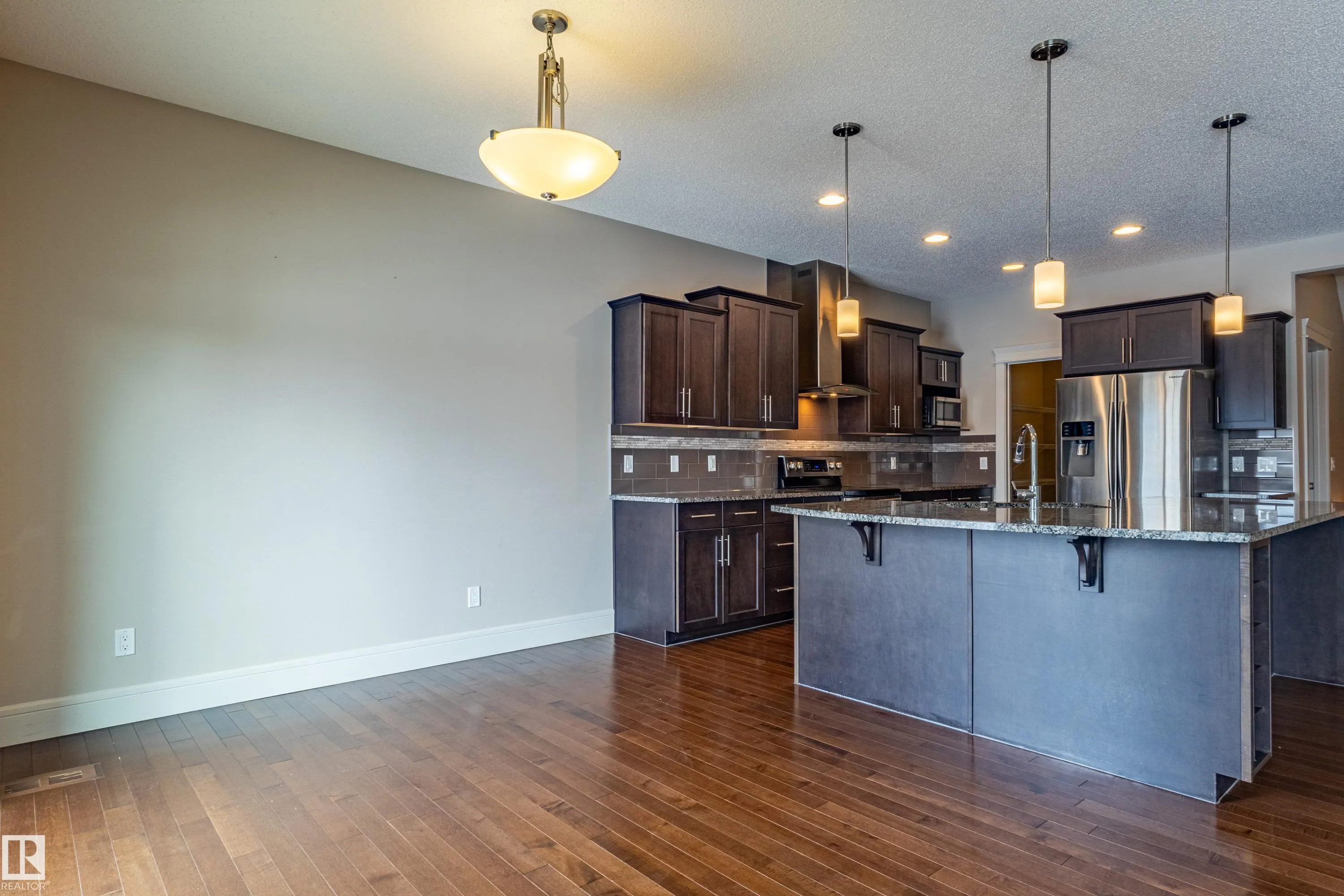 4906 Crabapple Lane